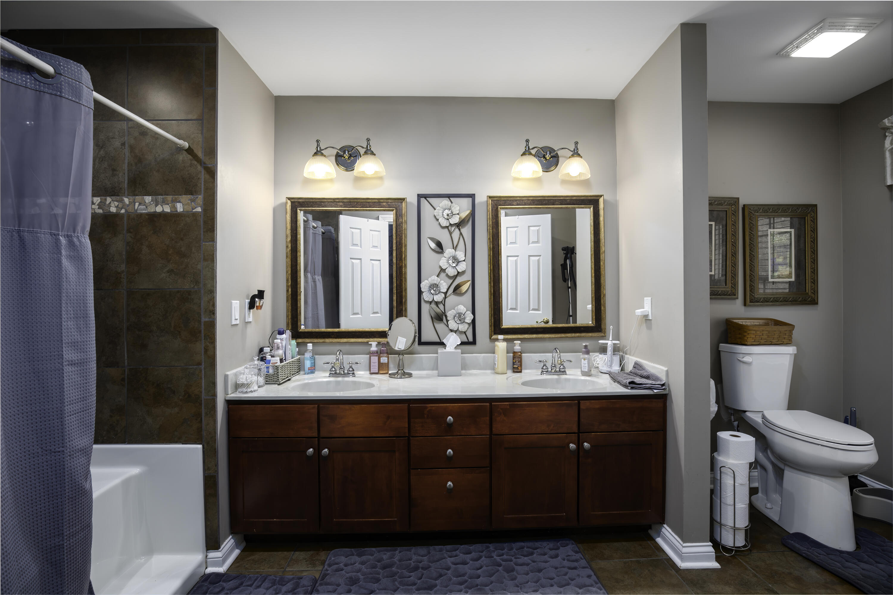453 Gleneagles Way Property Photo 12