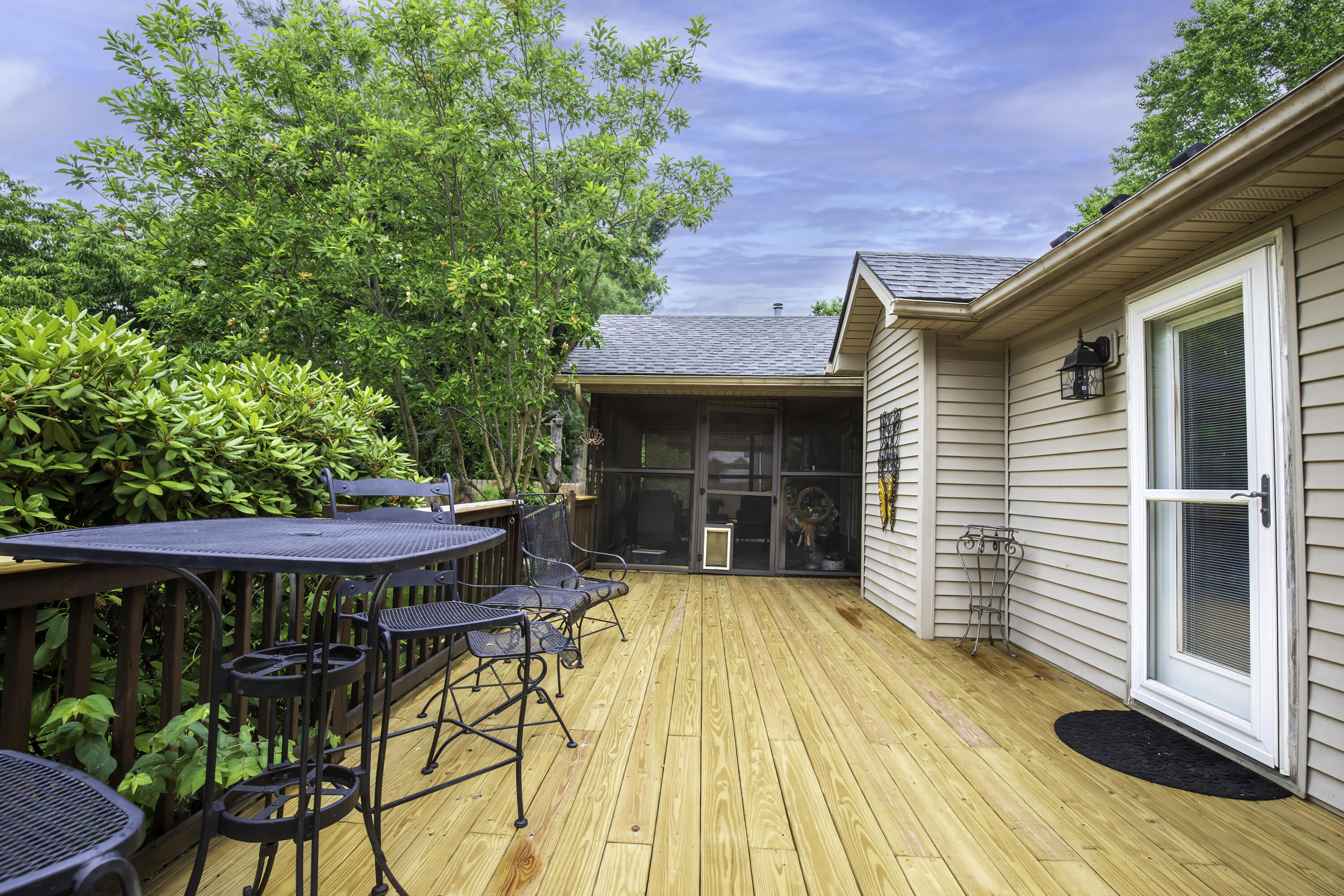 453 Gleneagles Way Property Photo 21