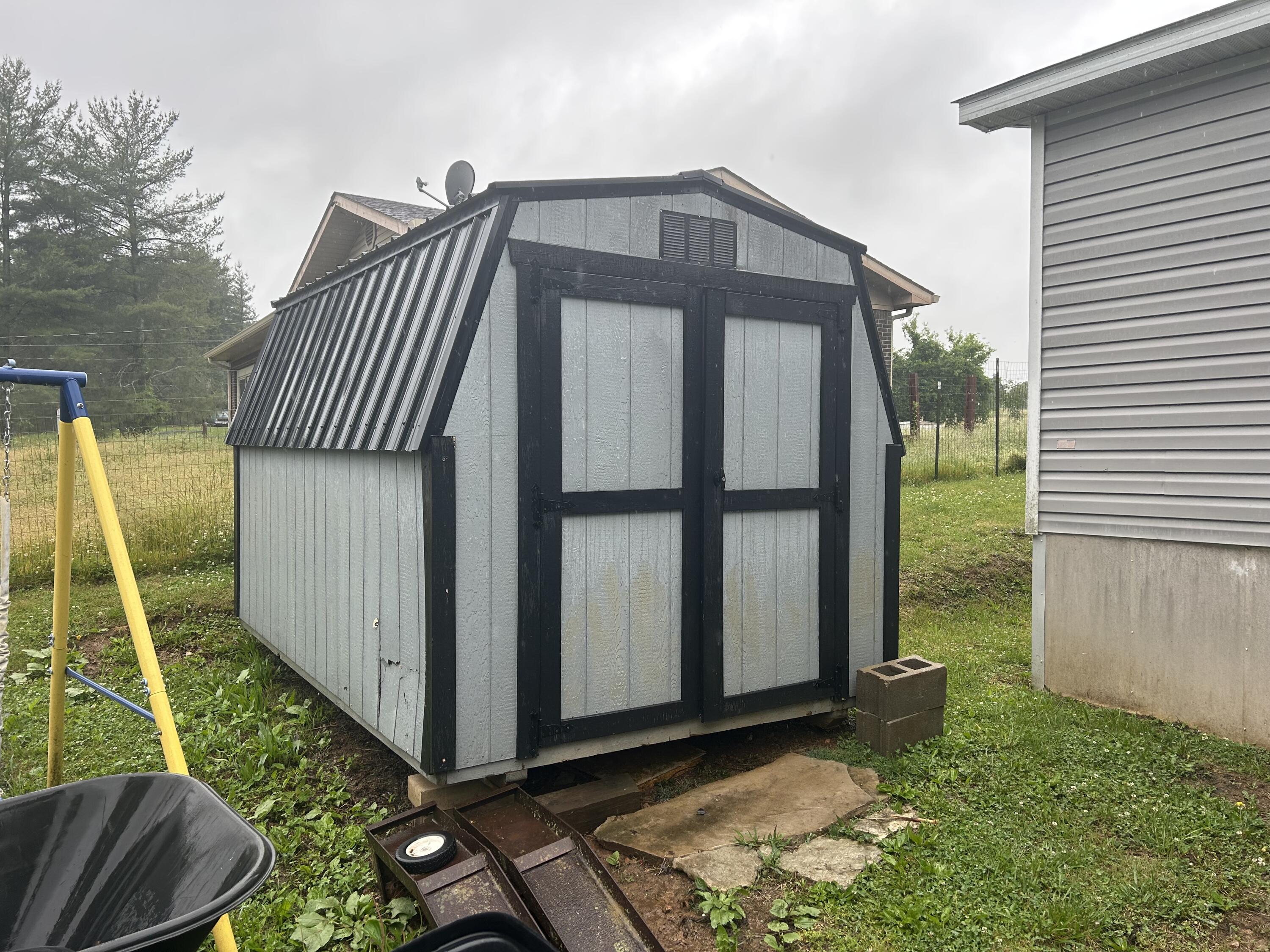 865 Barnett Road Property Photo 3