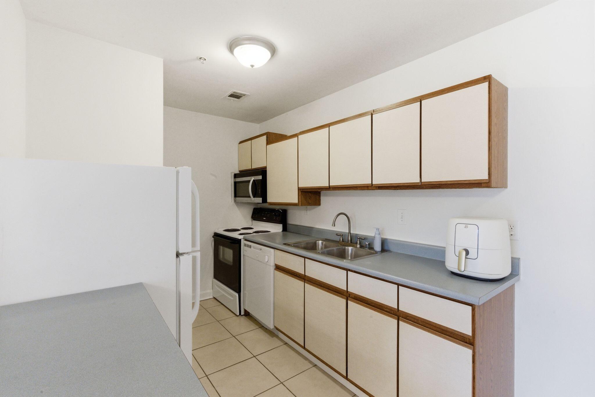 209 Simpson Avenue 201 Property Photo 17