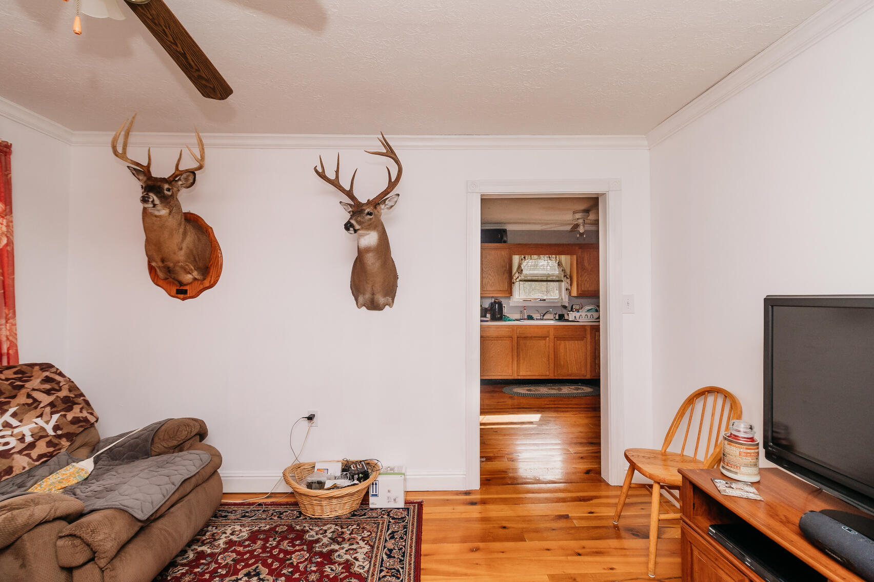 6177 746 Highway Property Photo 10