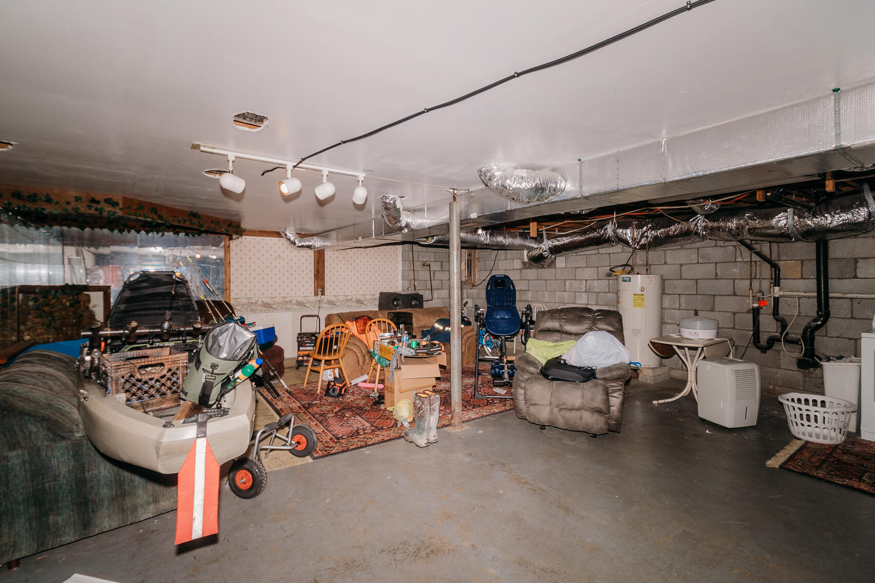 6177 746 Highway Property Photo 16