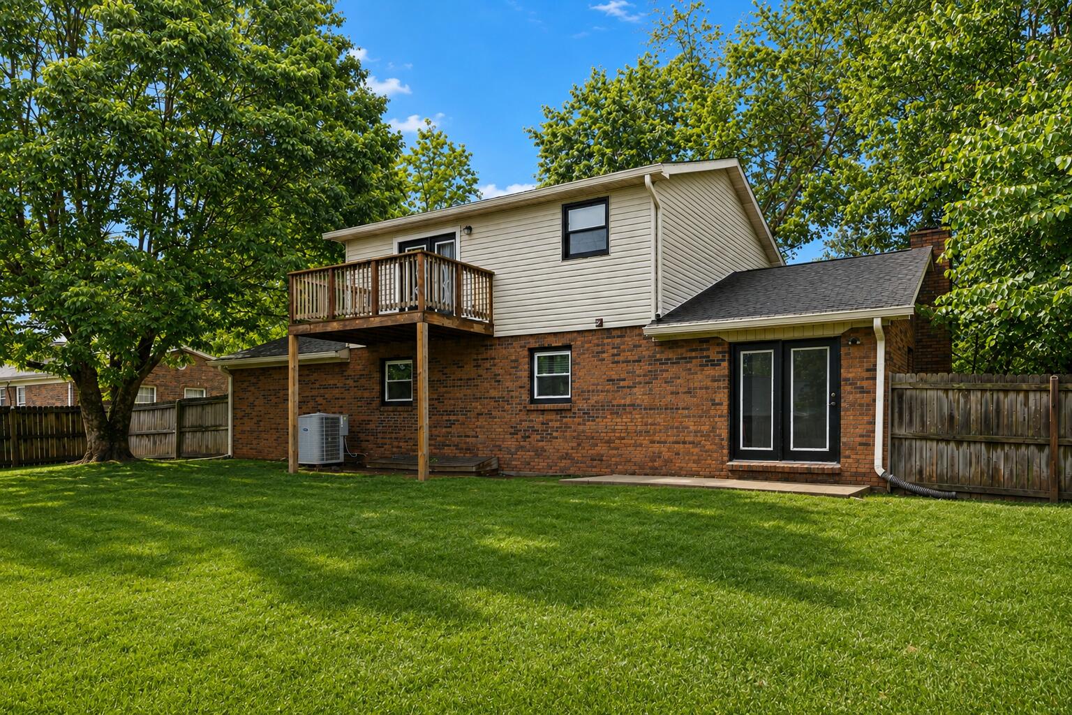 3706 Hickory Hill Drive Property Photo 4