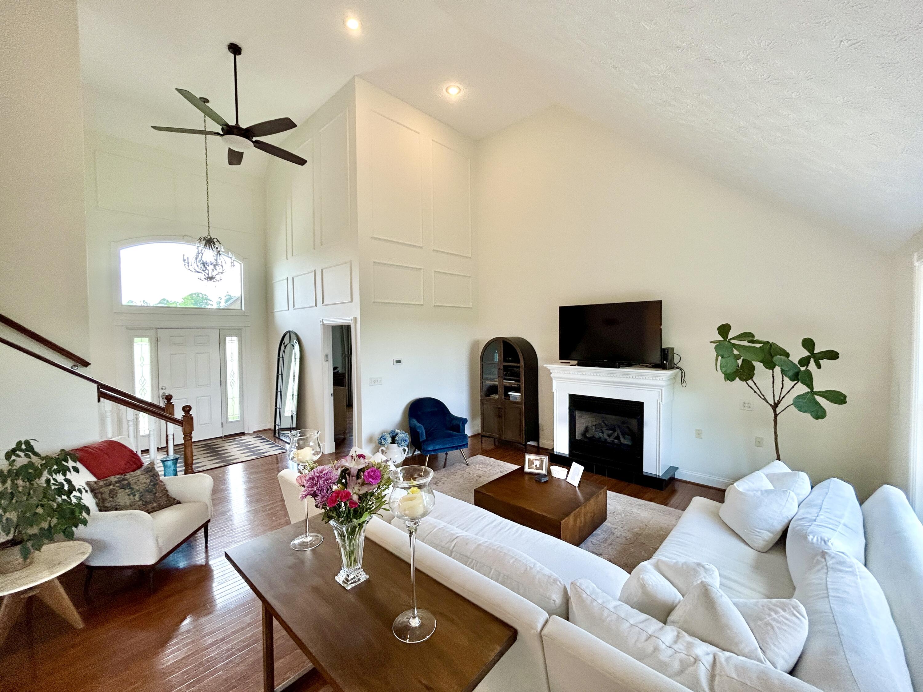 602 Knoll Lane Property Photo 25