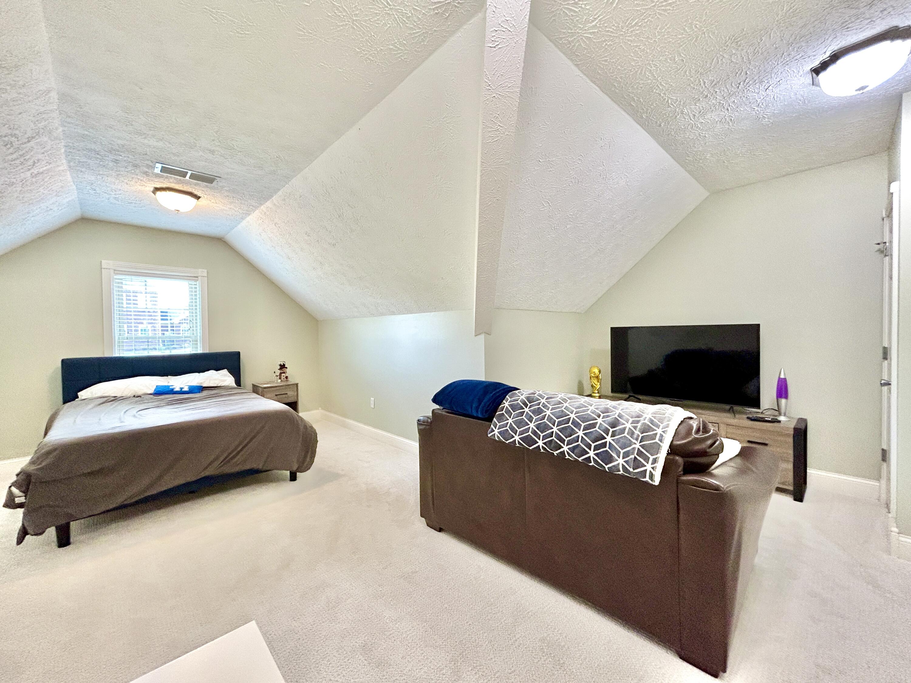 602 Knoll Lane Property Photo 61