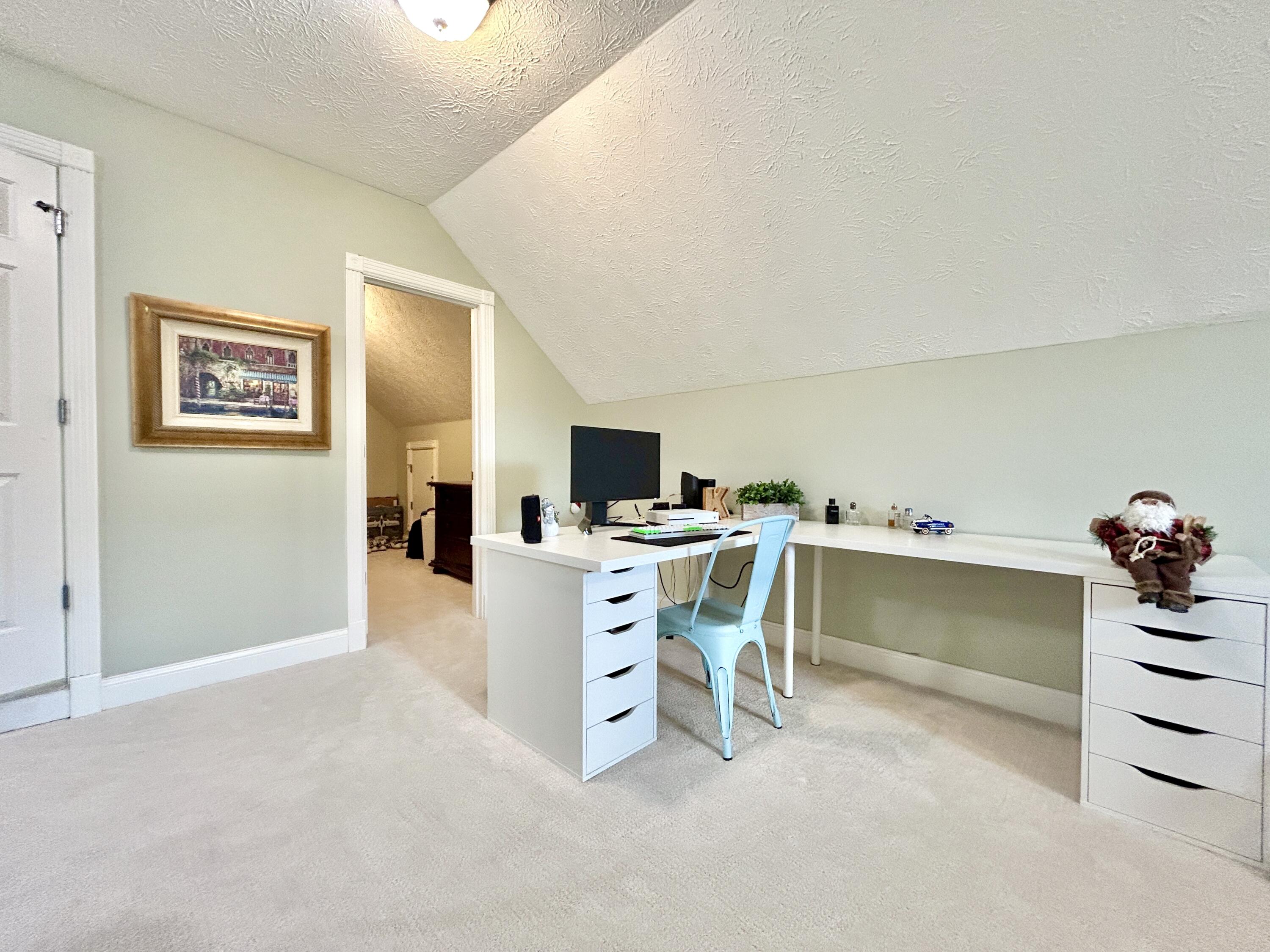 602 Knoll Lane Property Photo 64