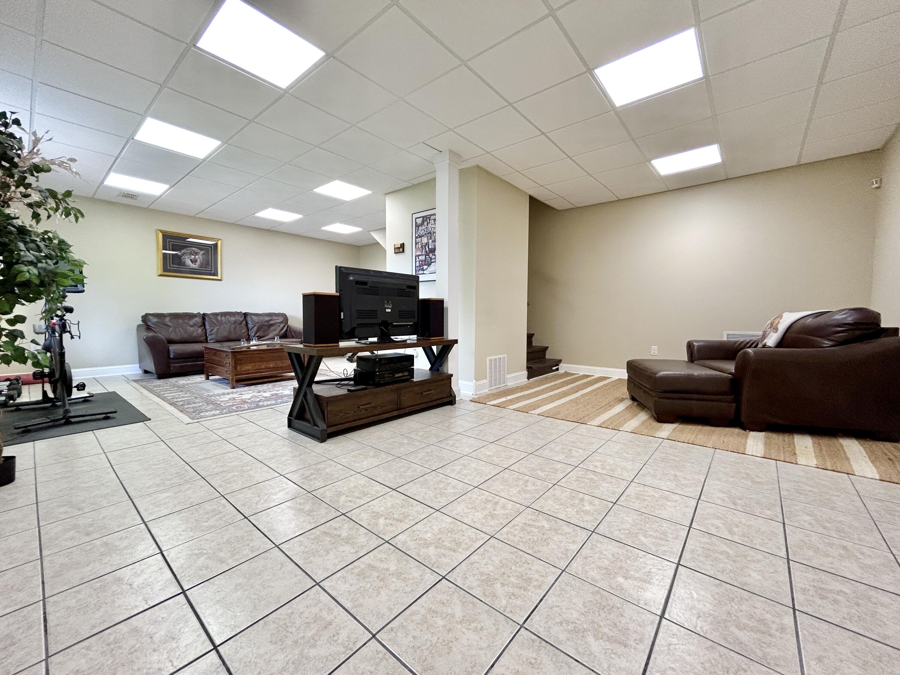 602 Knoll Lane Property Photo 67