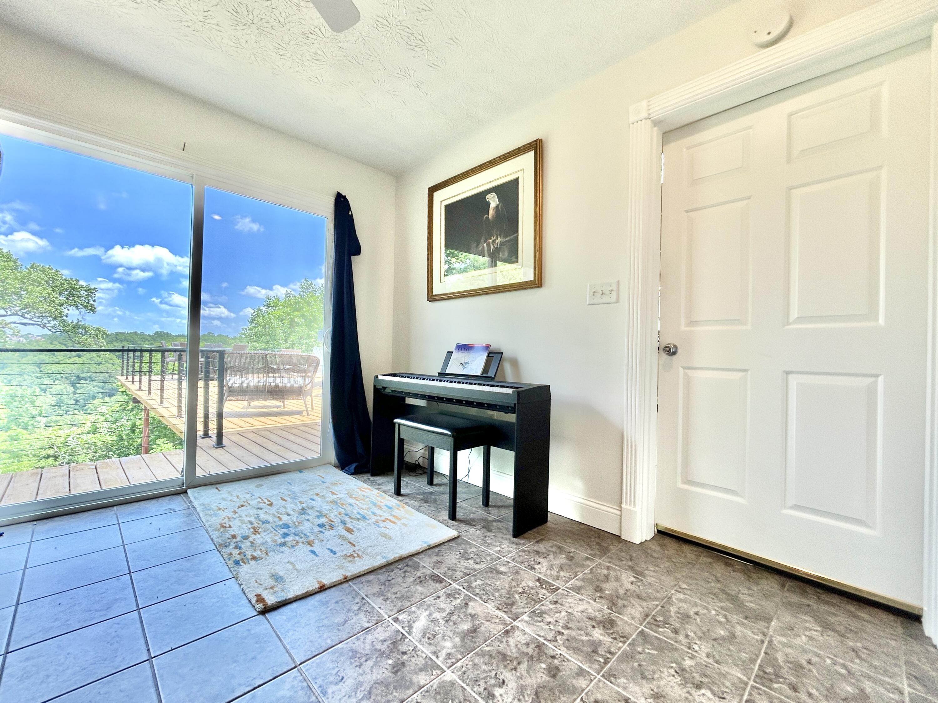 602 Knoll Lane Property Photo 73