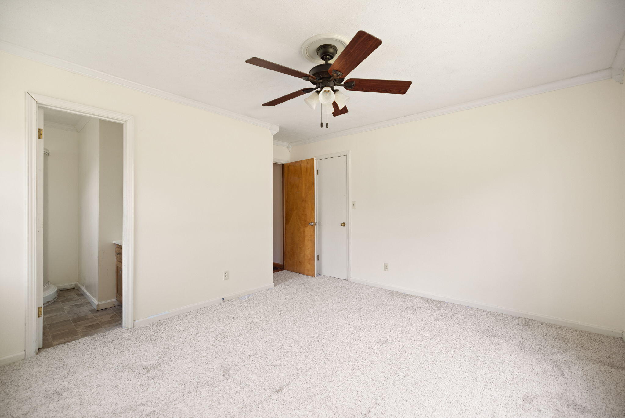 1176 Parkway Drive Property Photo 35