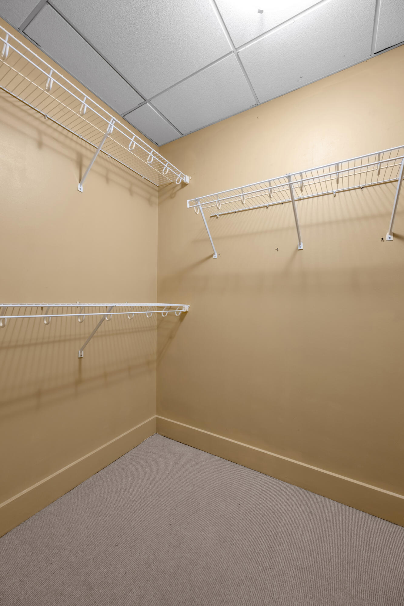 350 E Short Street 211 Property Photo 17