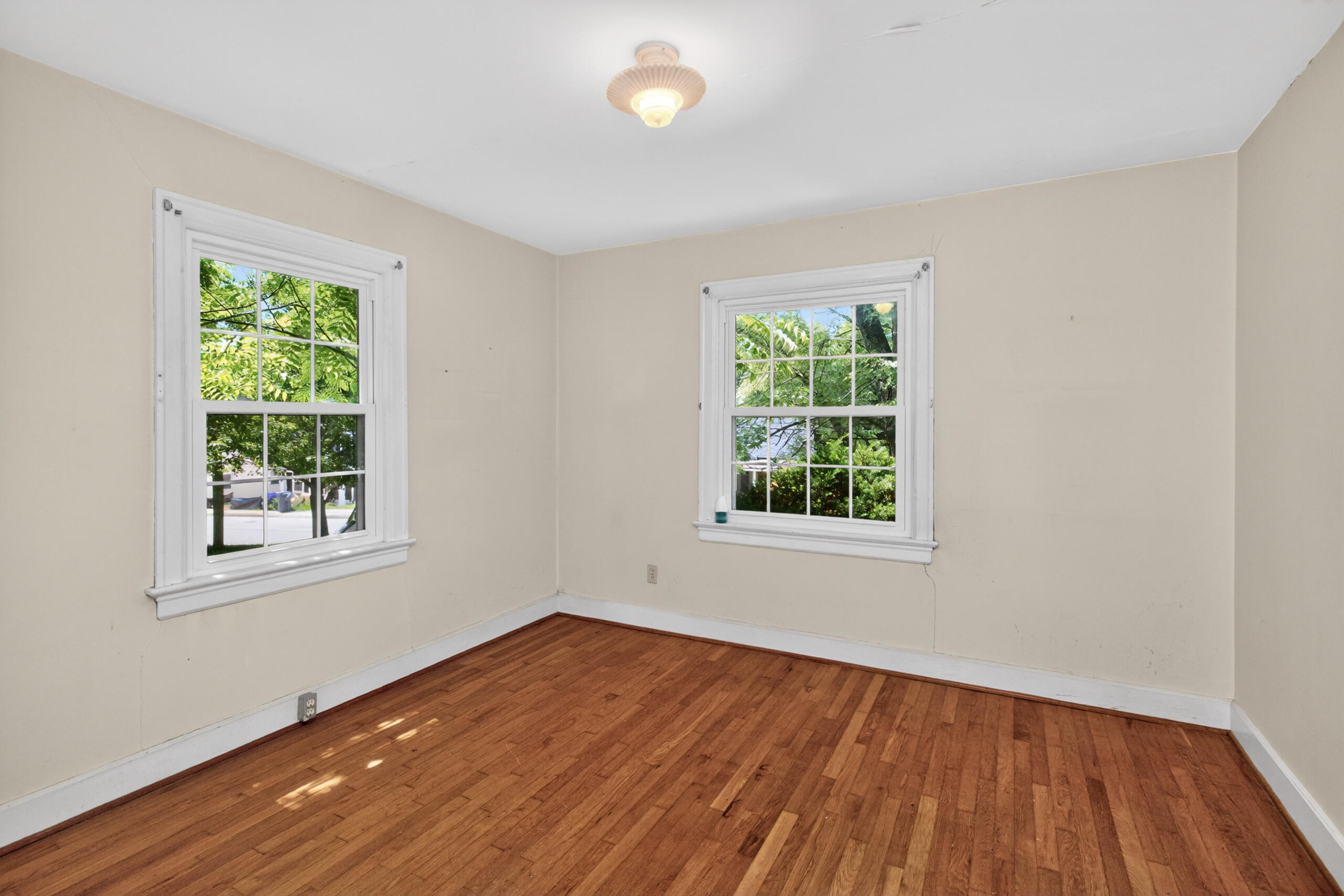 507 Addison Avenue Property Photo 12