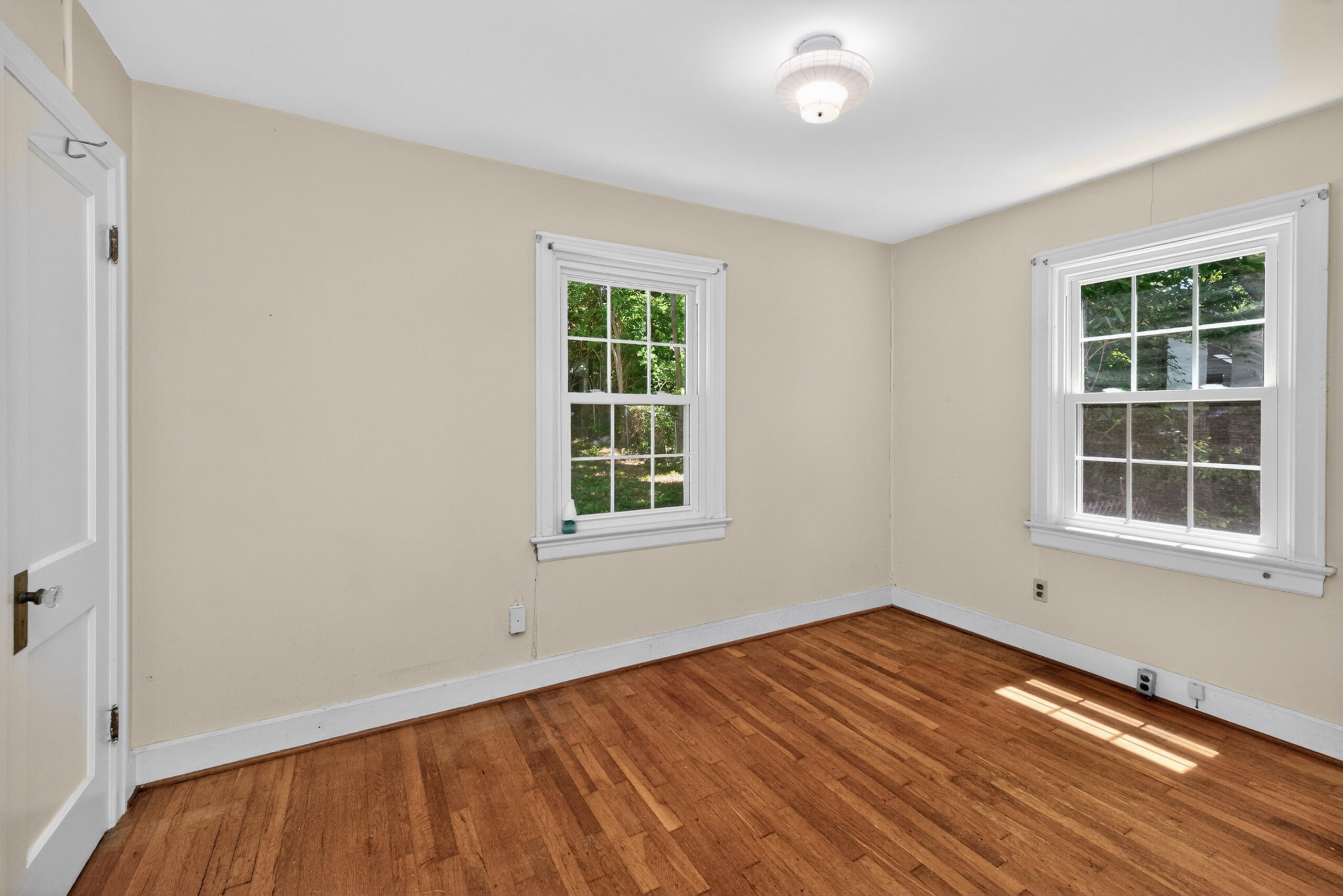 507 Addison Avenue Property Photo 15