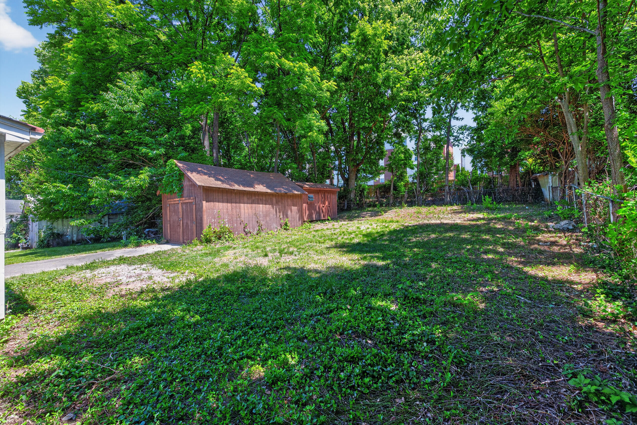 507 Addison Avenue Property Photo 22