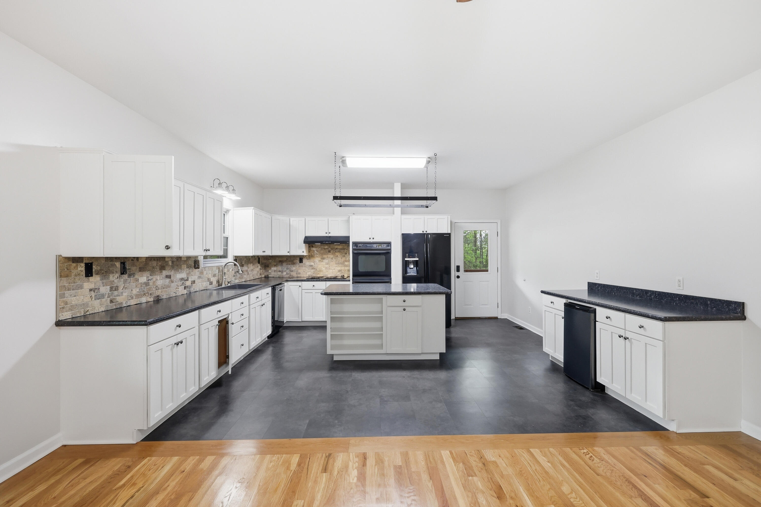 1380 Rice Road Property Photo 15