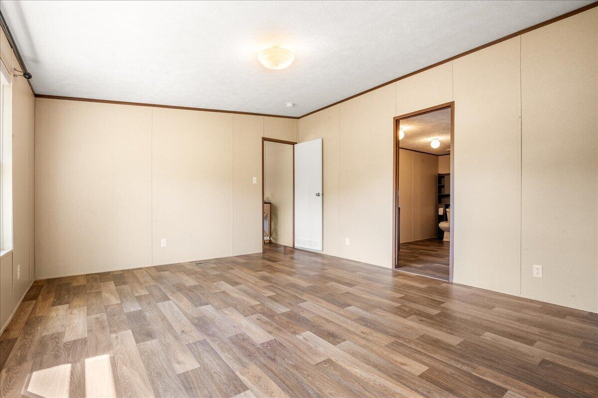 136 Sonic Drive Property Photo 24
