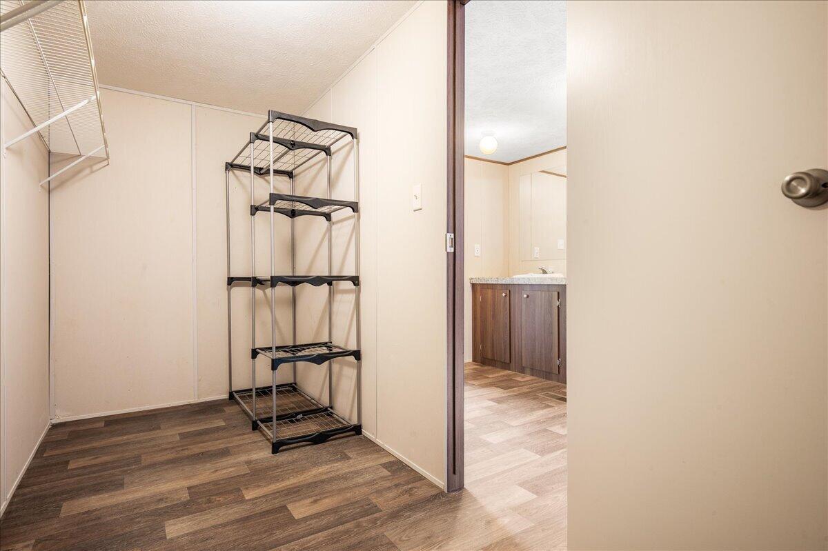 136 Sonic Drive Property Photo 28