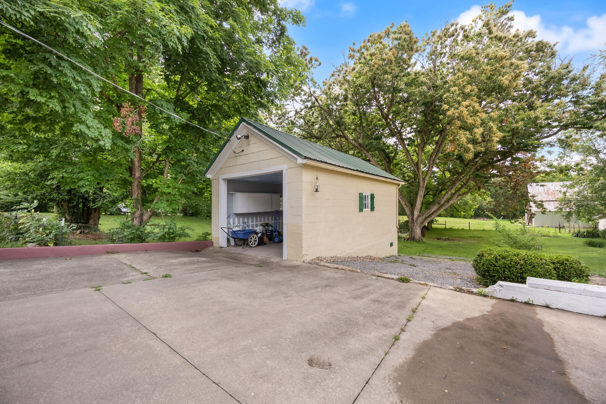 203 Wall Street Property Photo 46