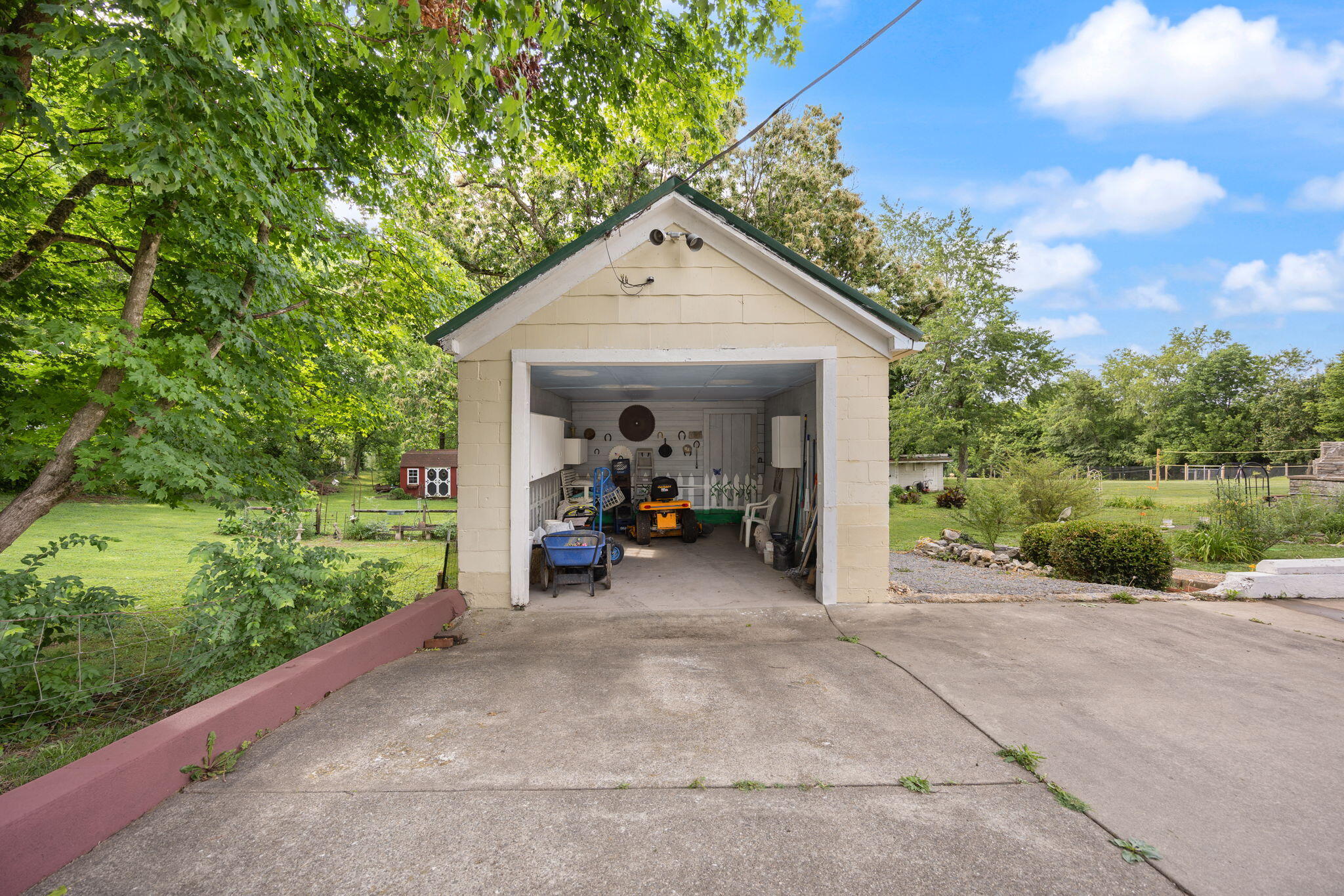 203 Wall Street Property Photo 47