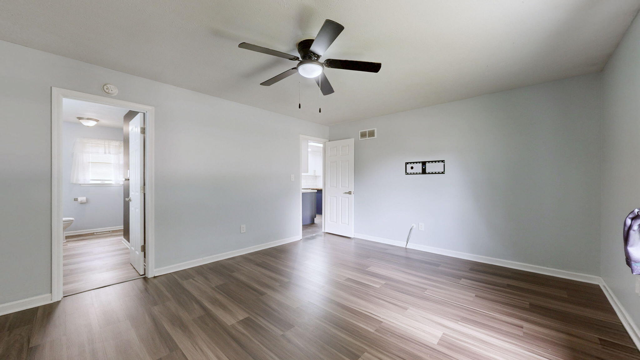 301 Eagle Drive Property Photo 8