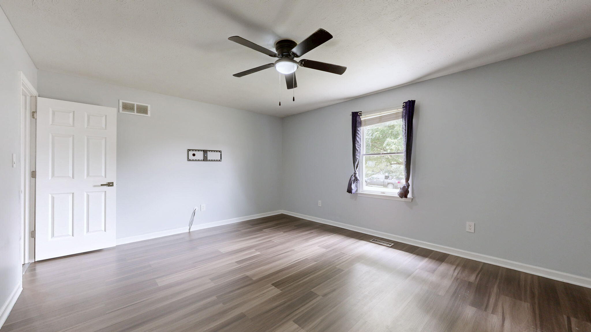 301 Eagle Drive Property Photo 15