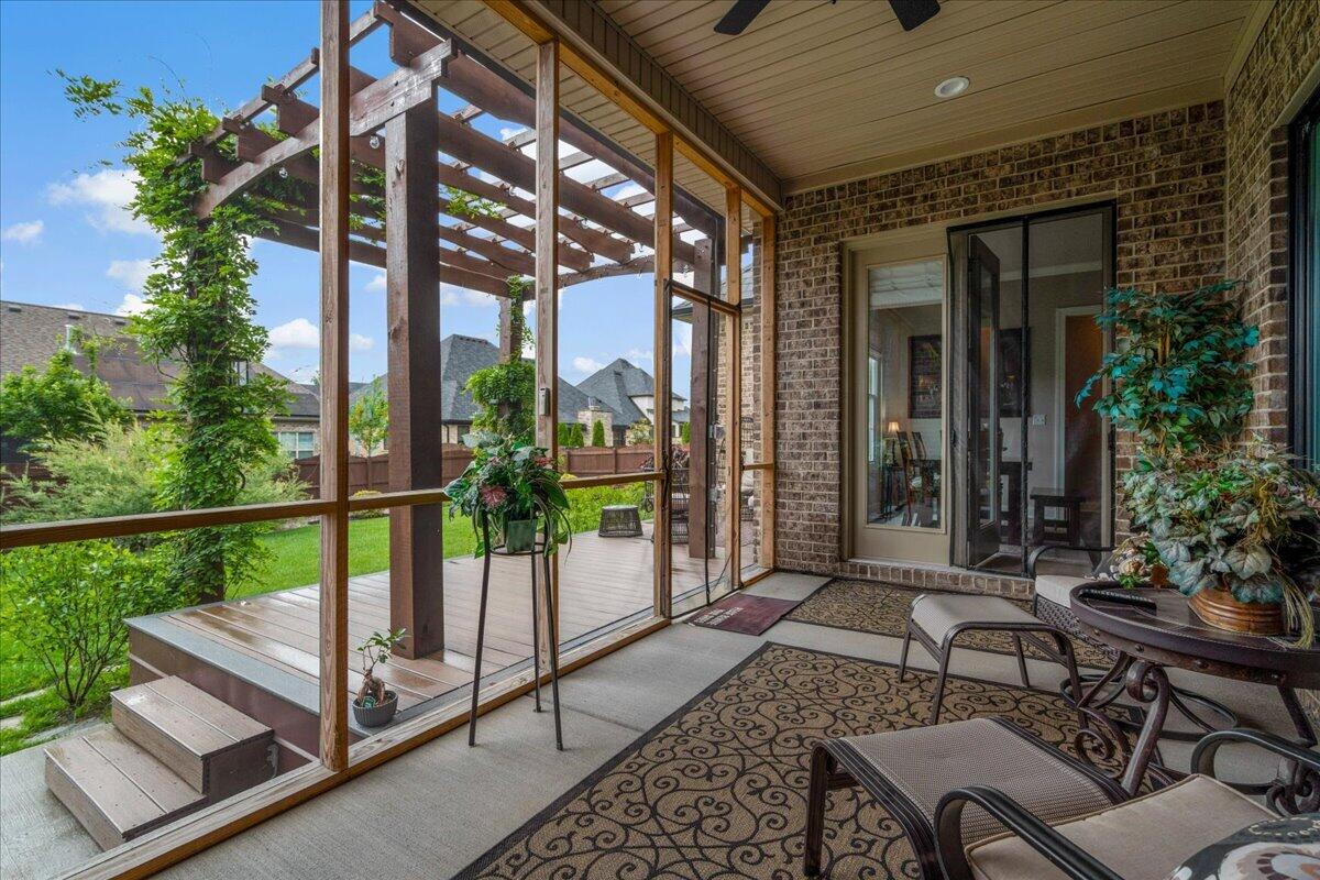 2428 Lorenzo Way Property Photo 50