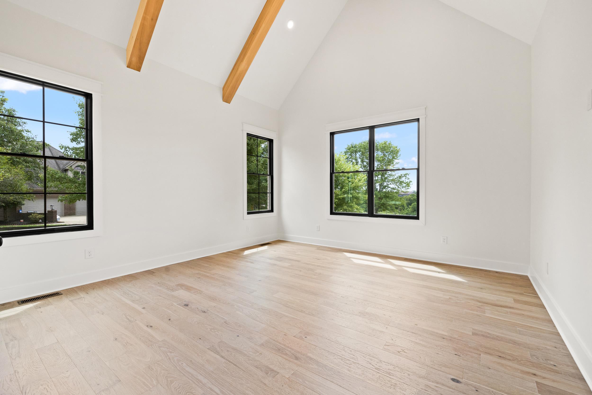 2305 Harrodsburg Road Property Photo 22