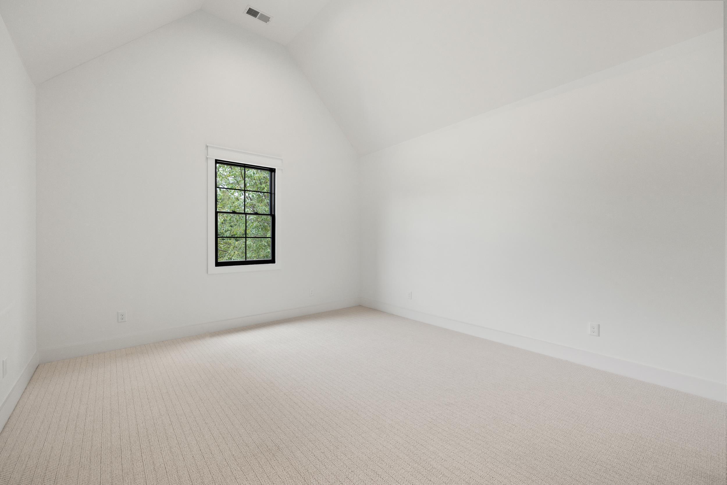 2305 Harrodsburg Road Property Photo 27