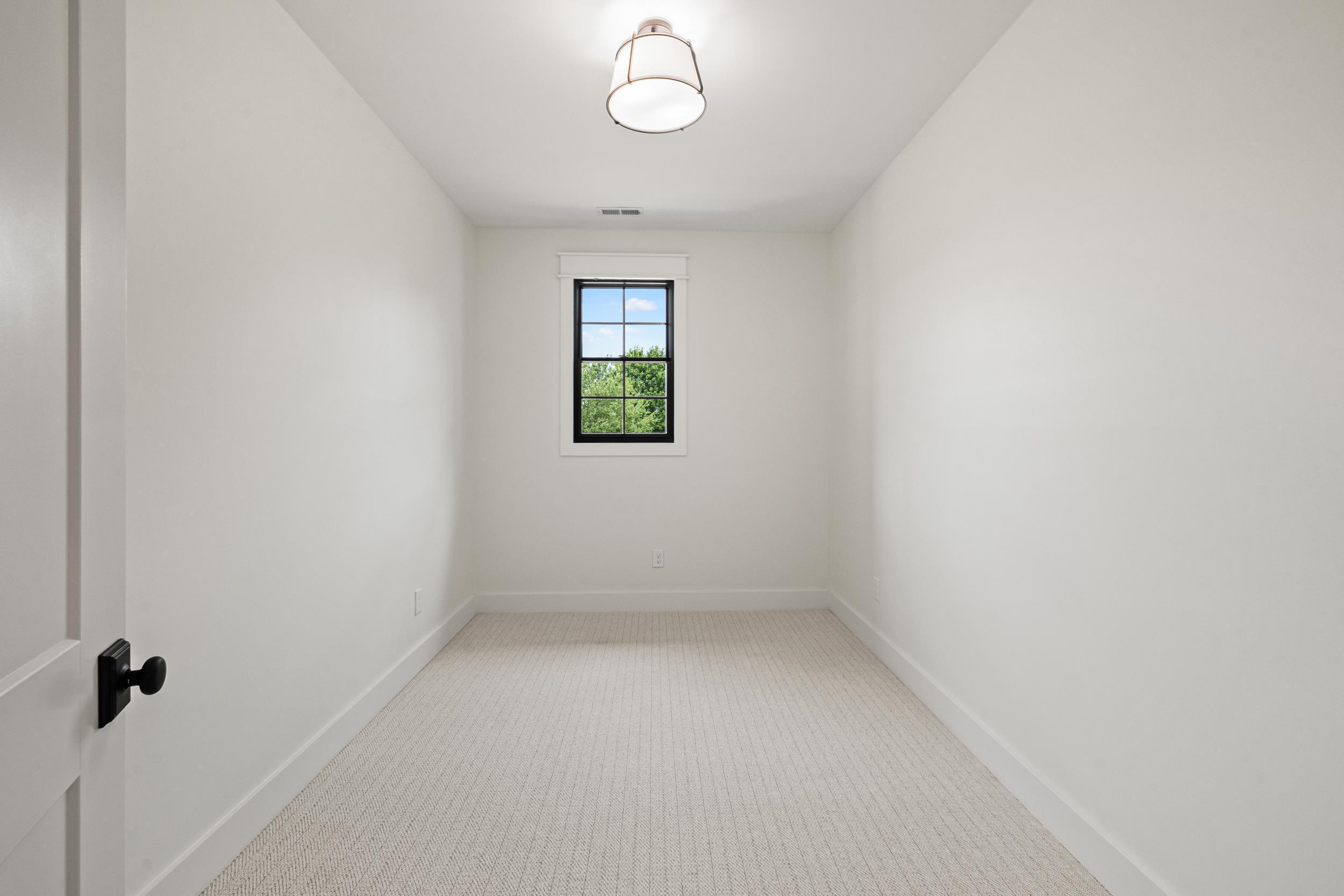 2305 Harrodsburg Road Property Photo 31