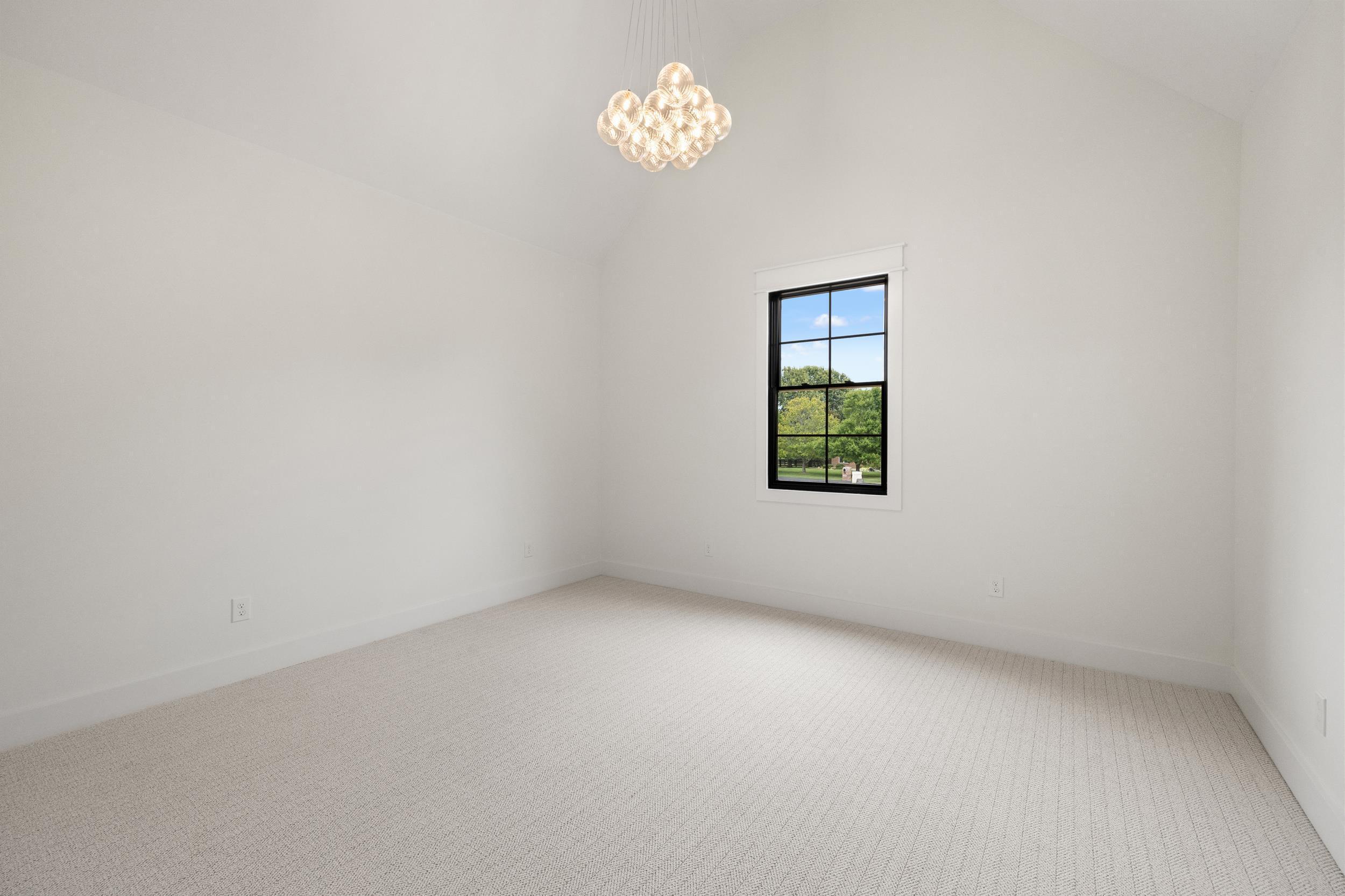 2305 Harrodsburg Road Property Photo 32