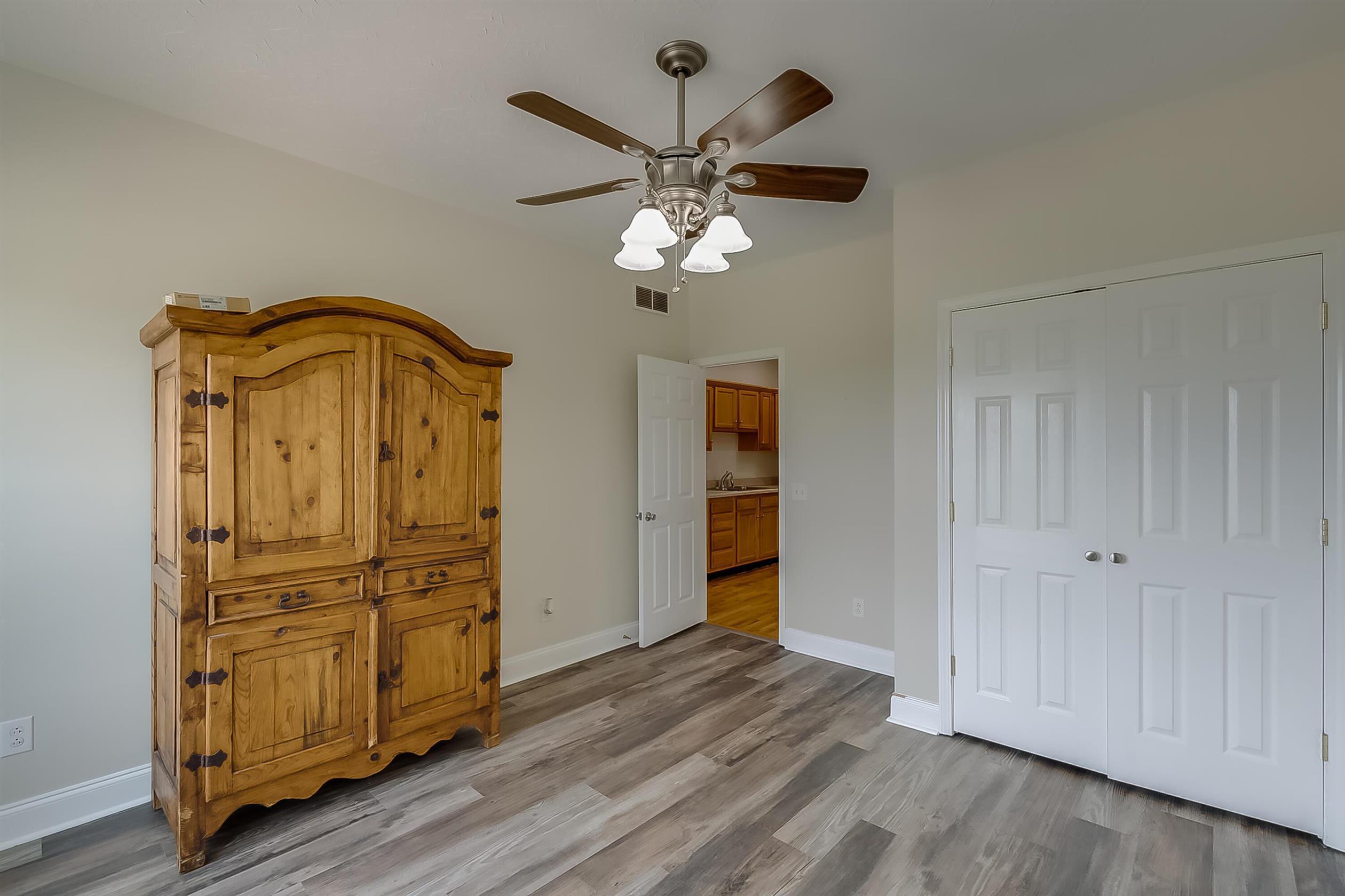 2305 Harrodsburg Road Property Photo 68