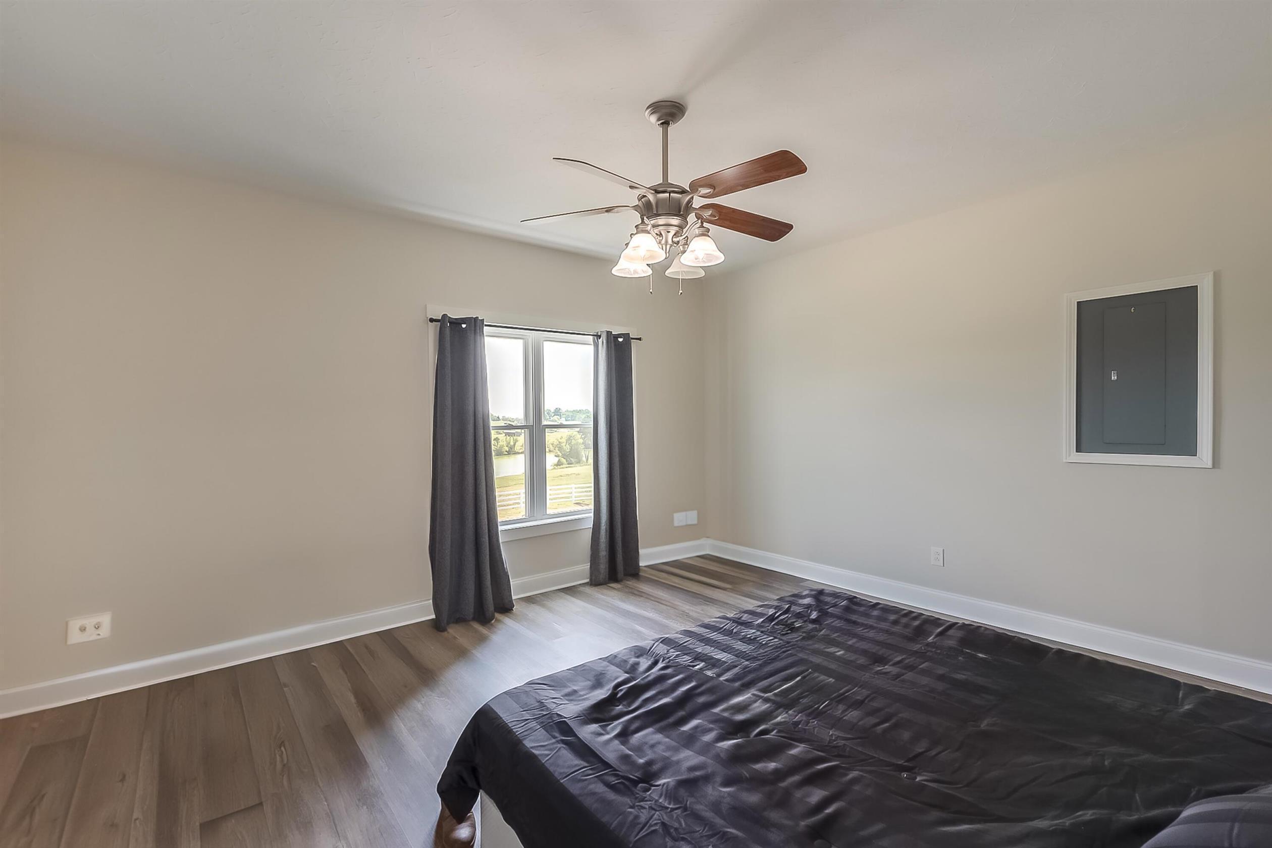 2305 Harrodsburg Road Property Photo 69