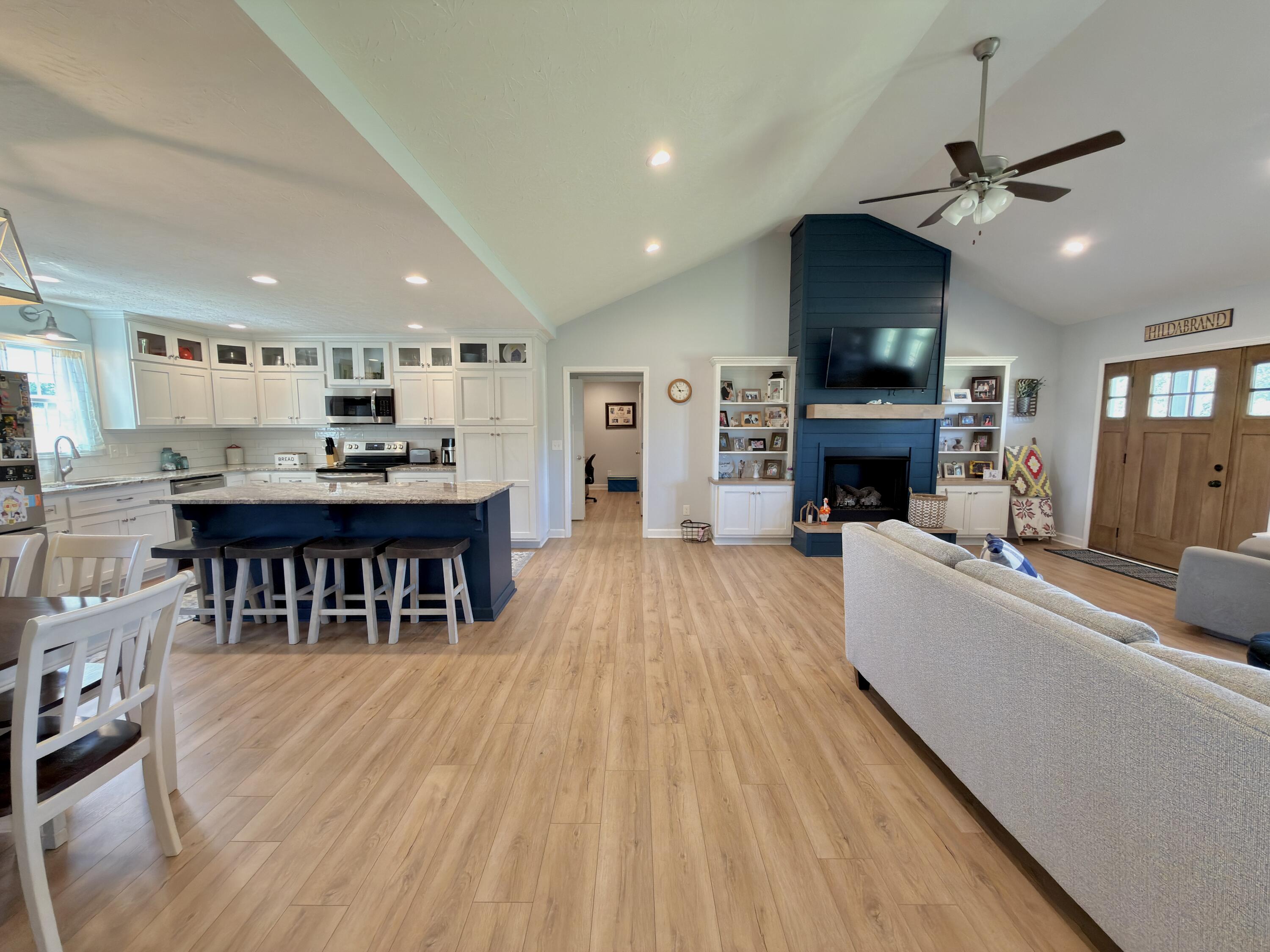207 Collins Road Property Photo 25