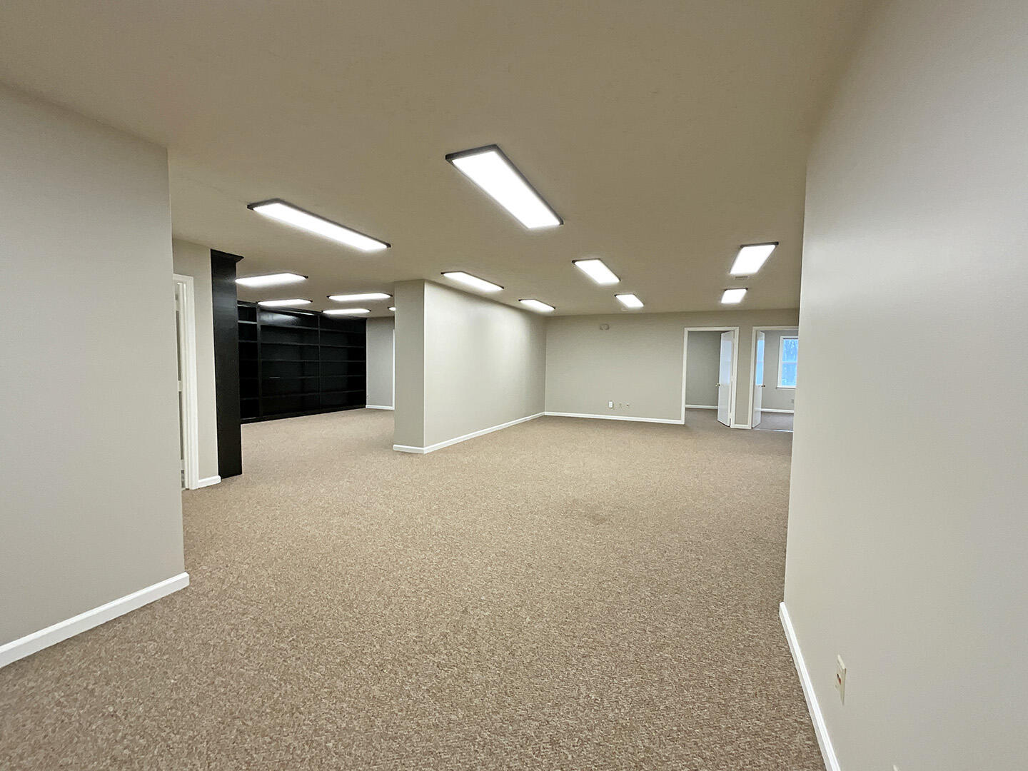 111 St James Court 2 Property Photo 6