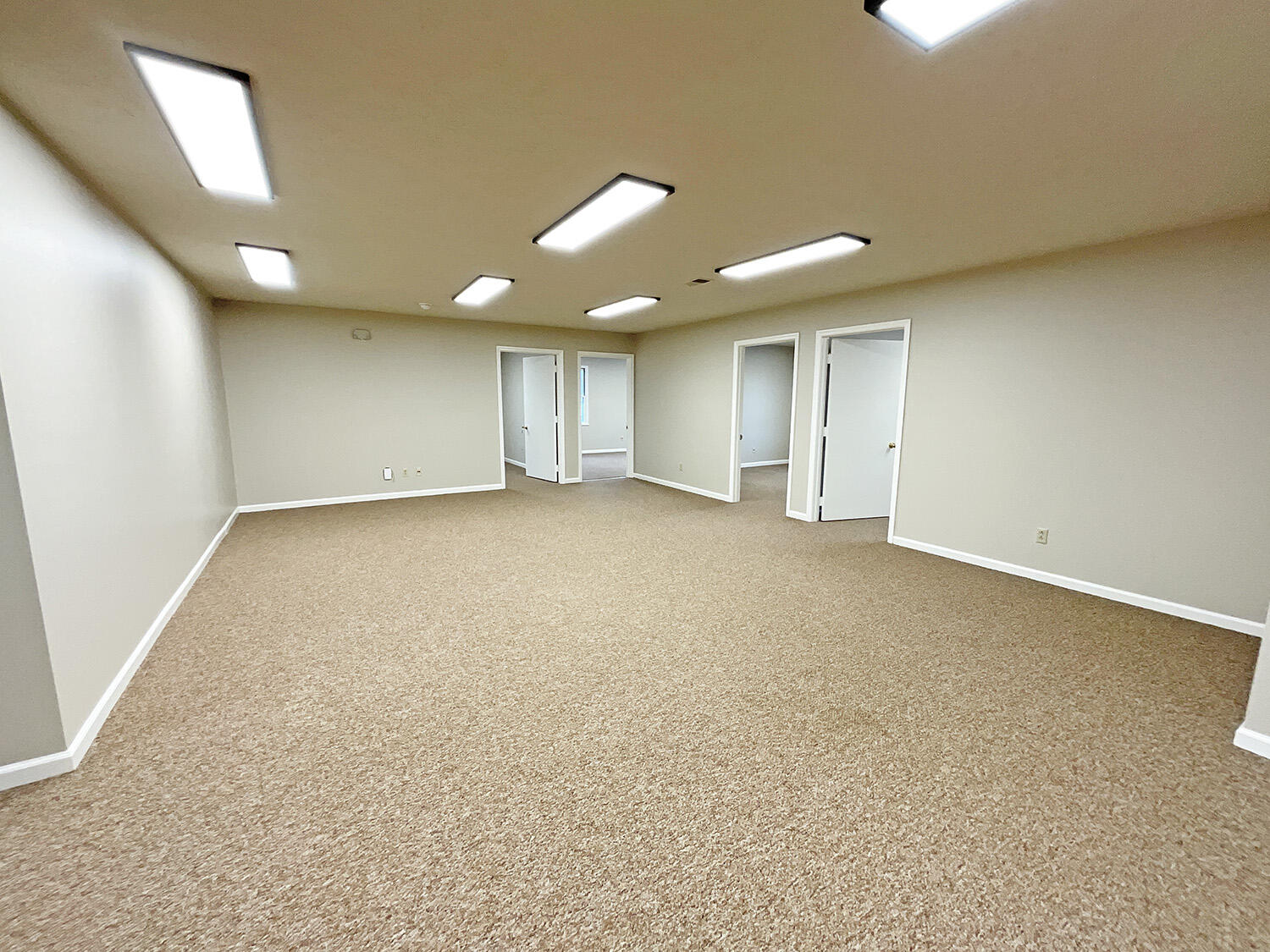 111 St James Court 2 Property Photo 7