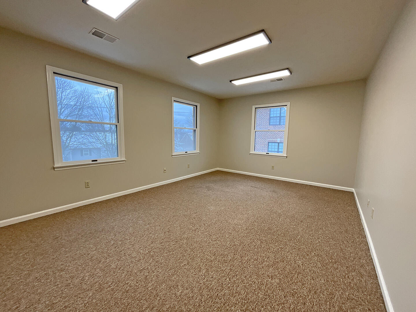 111 St James Court 2 Property Photo 14