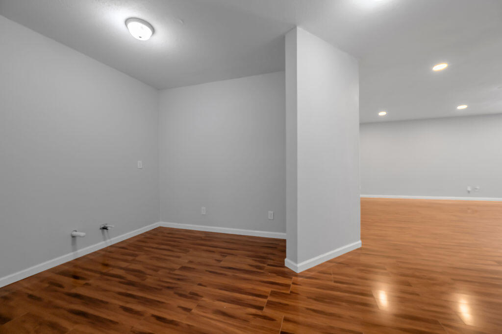 107 Clear Springs Drive Property Photo 27