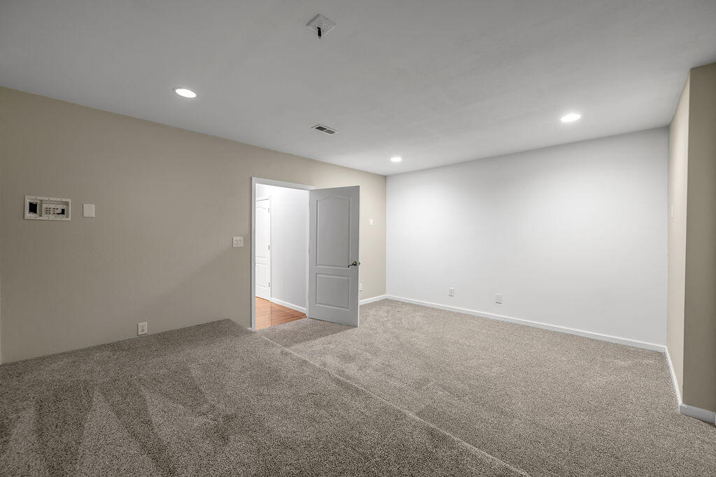 107 Clear Springs Drive Property Photo 31