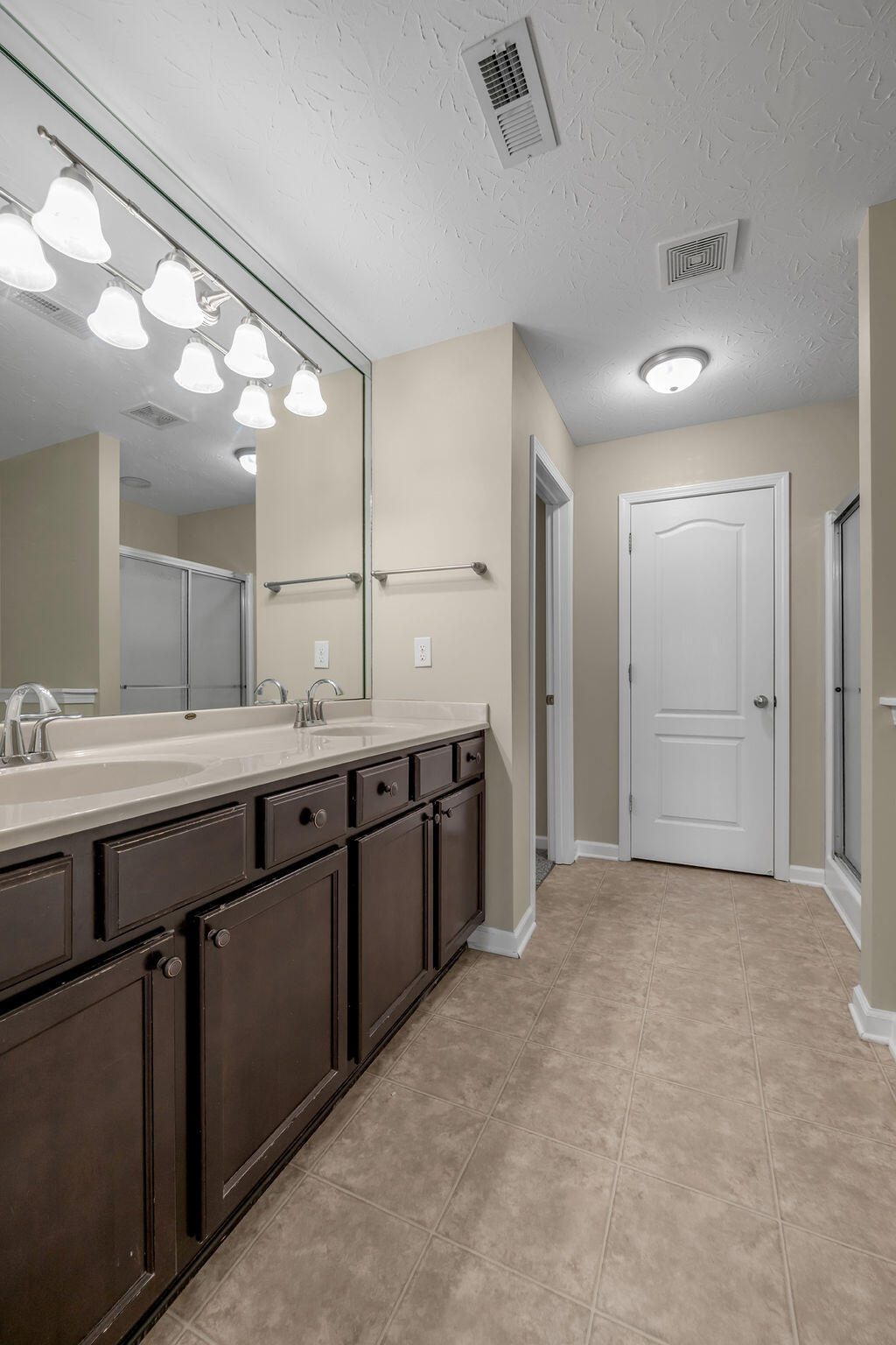 107 Clear Springs Drive Property Photo 34