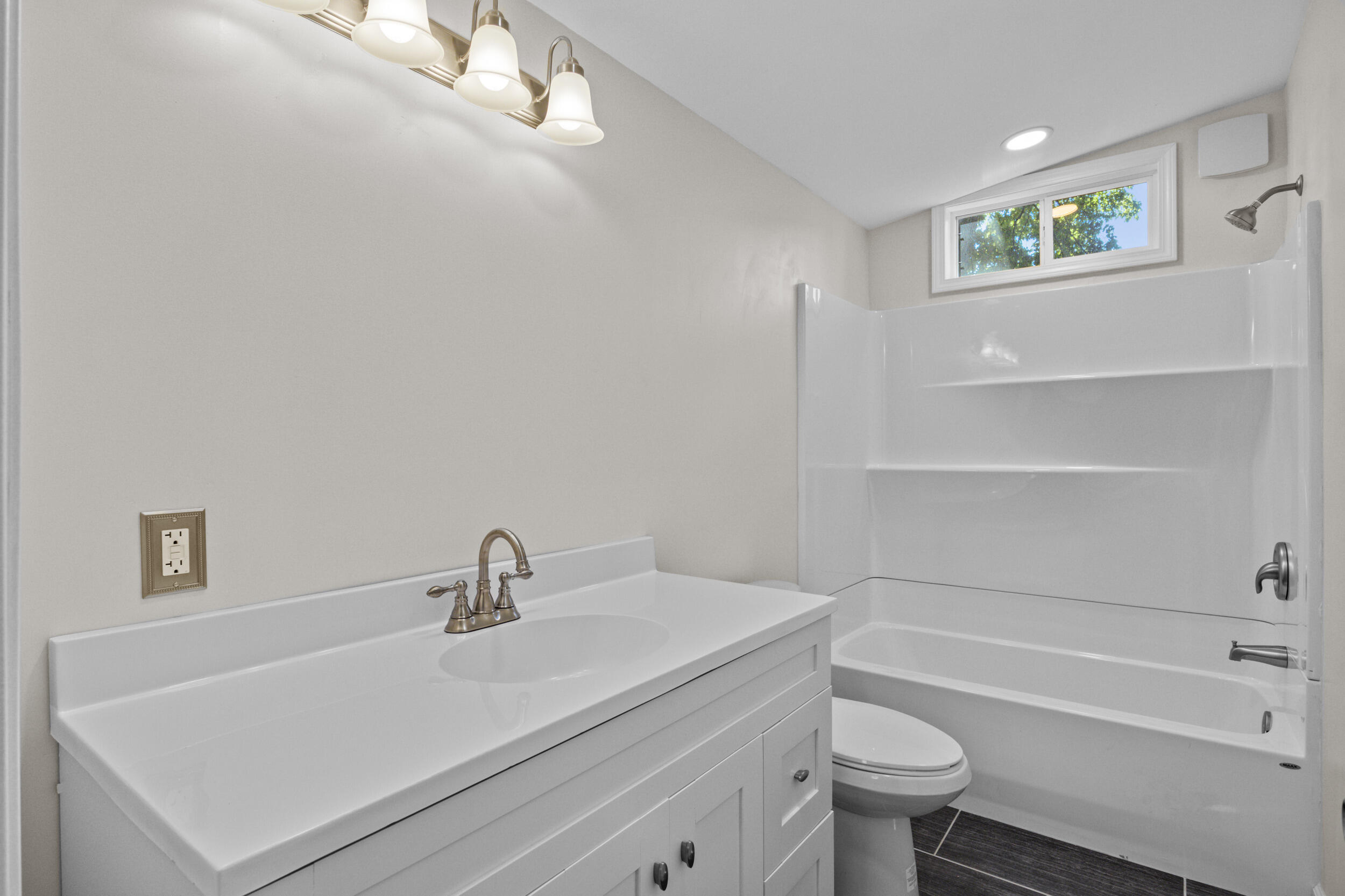 14 Cook Avenue Property Photo 23