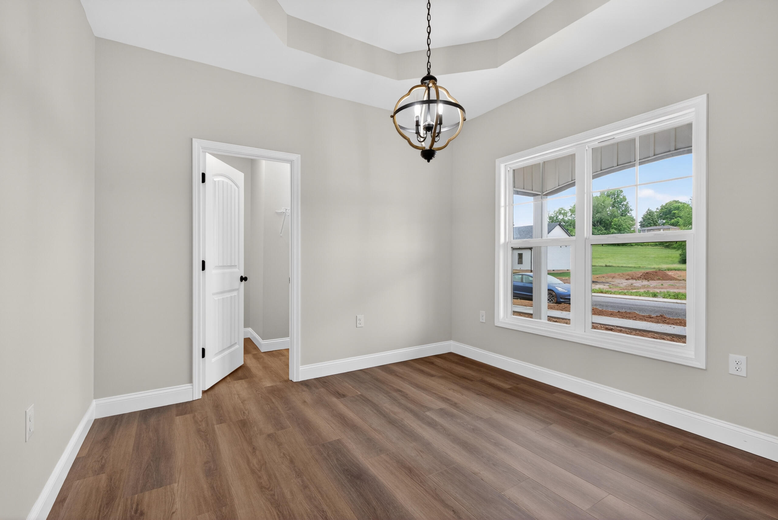 102 Stonegate Drive Property Photo 3