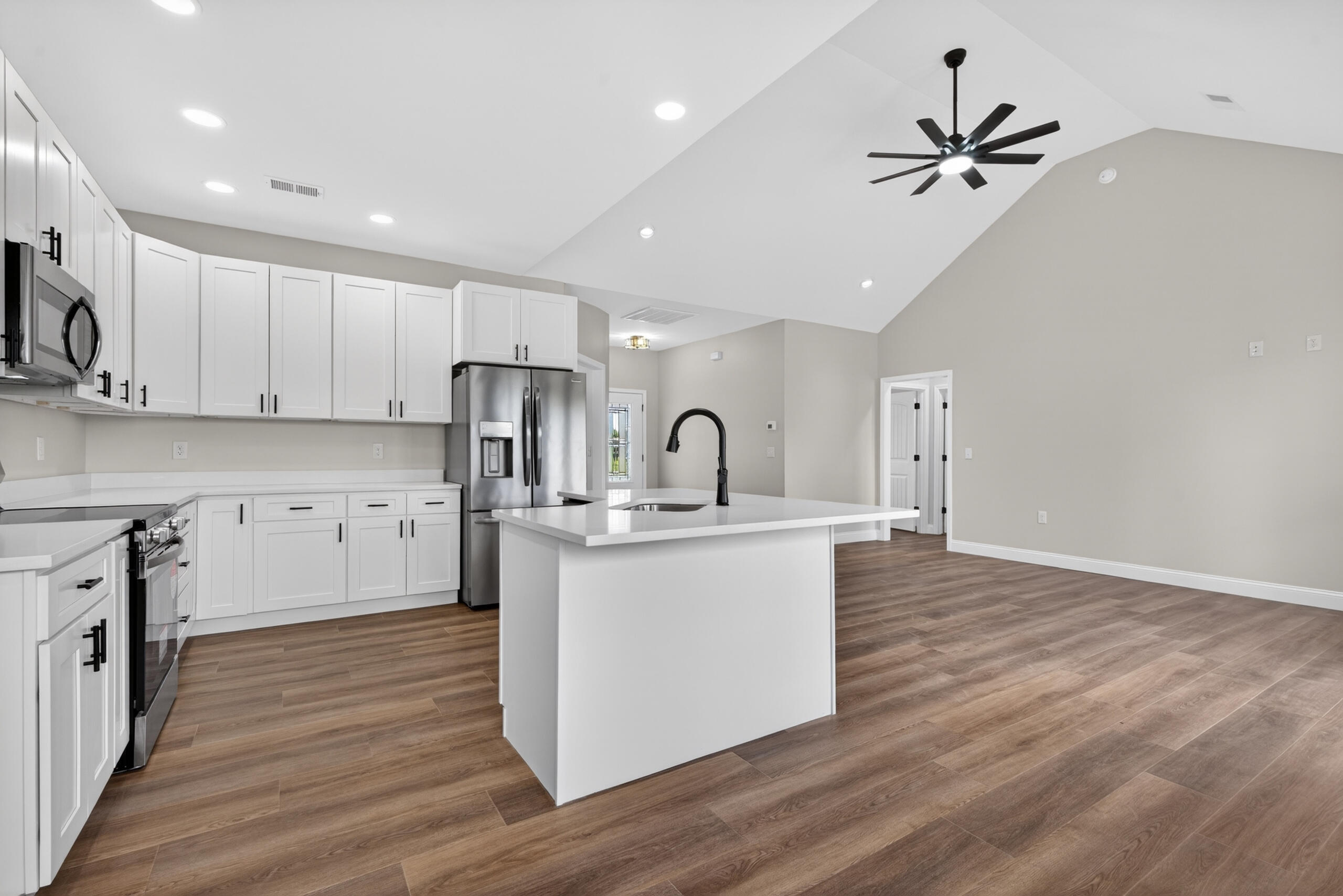 102 Stonegate Drive Property Photo 10