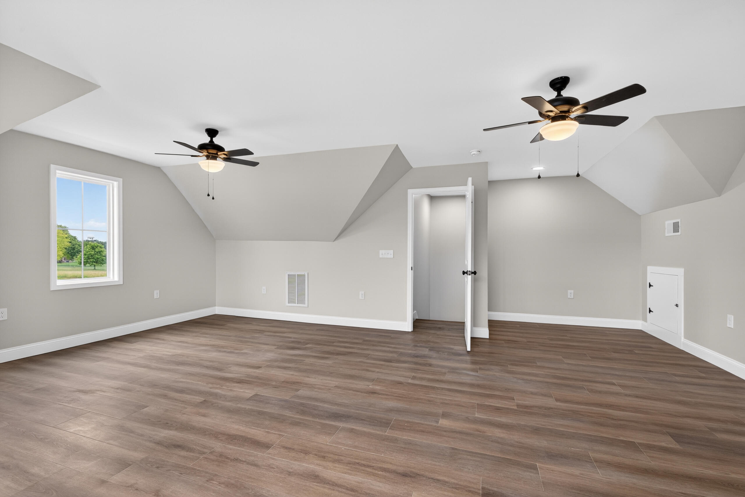 102 Stonegate Drive Property Photo 18