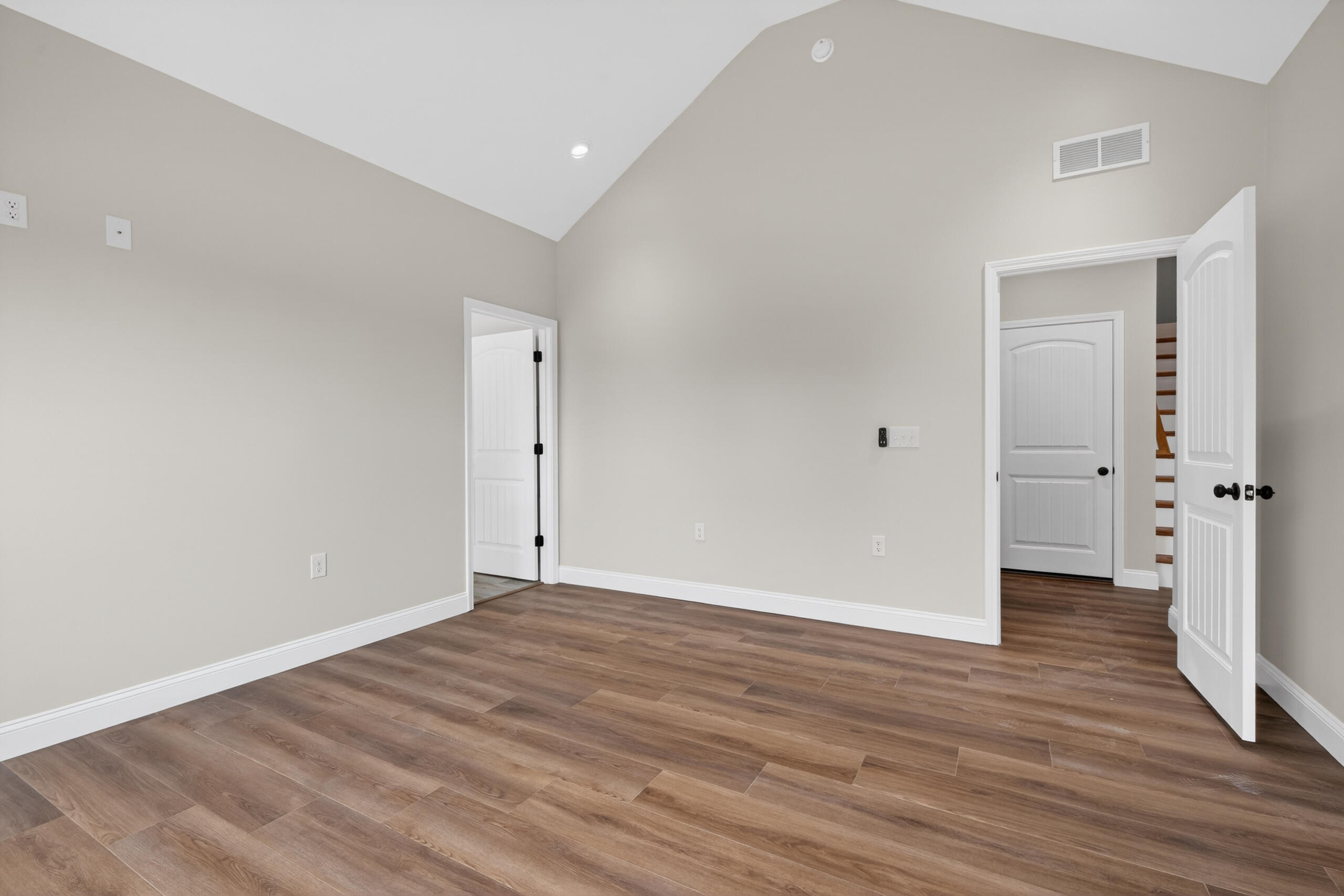 102 Stonegate Drive Property Photo 19