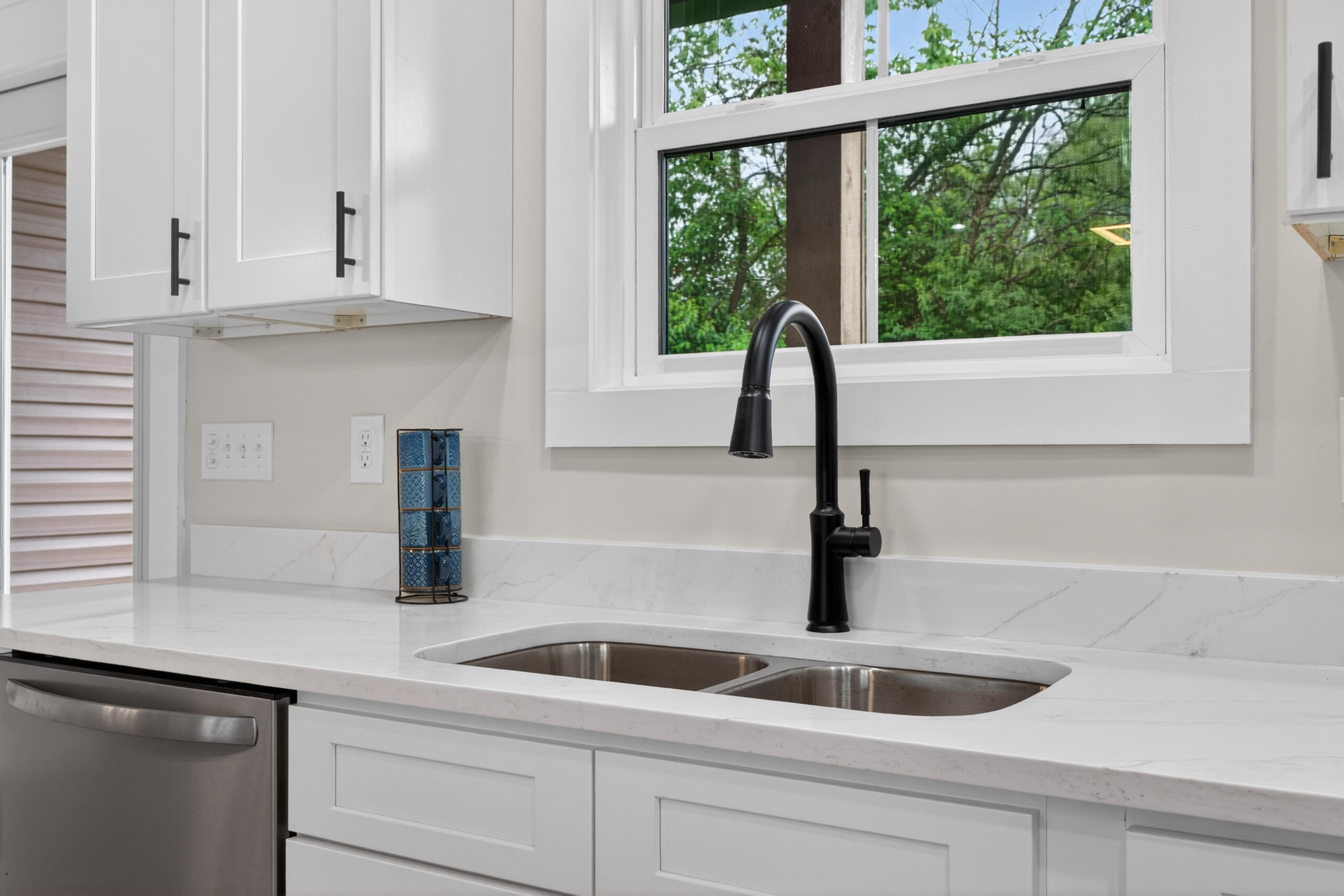107 Stonegate Drive Property Photo 8