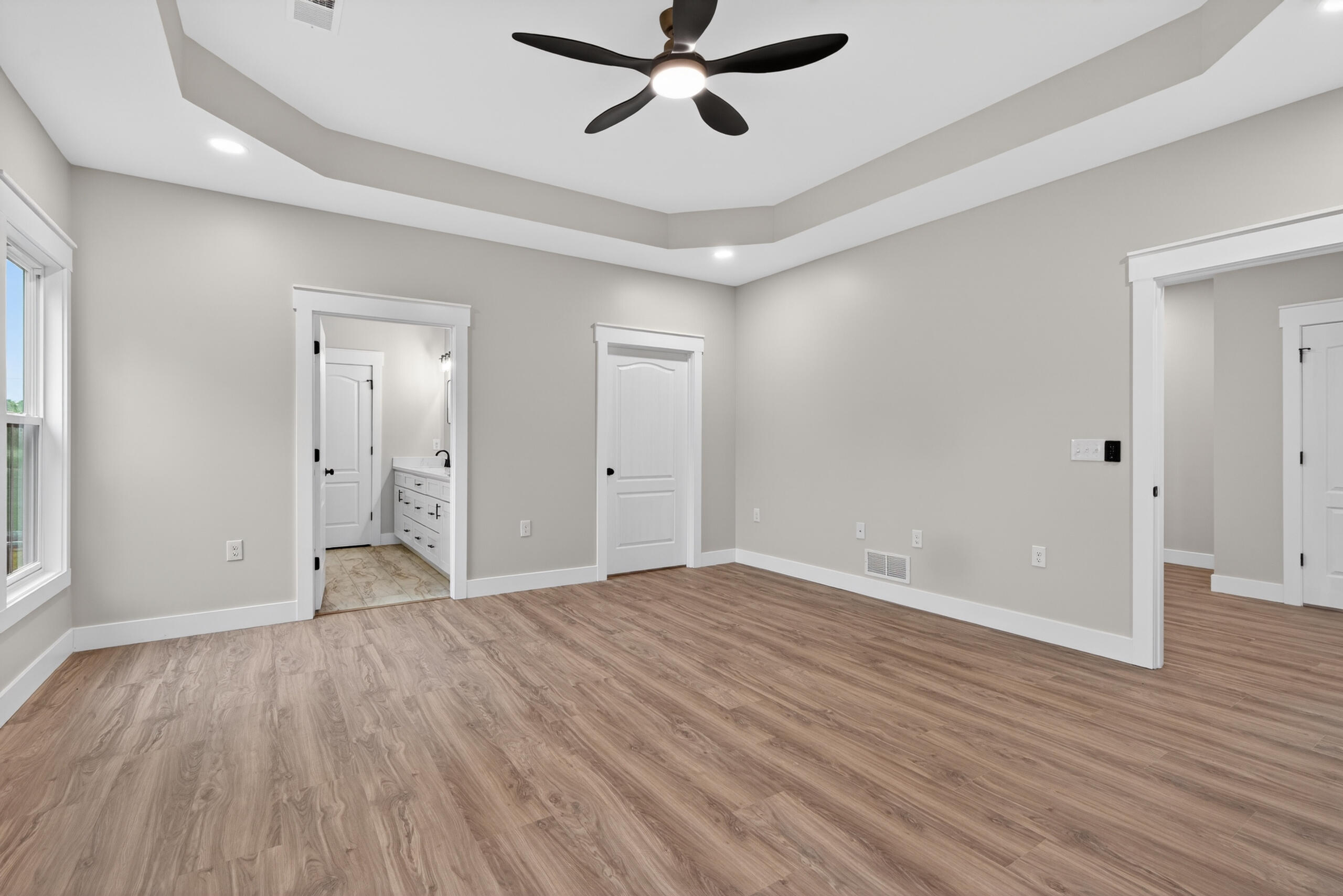 107 Stonegate Drive Property Photo 14
