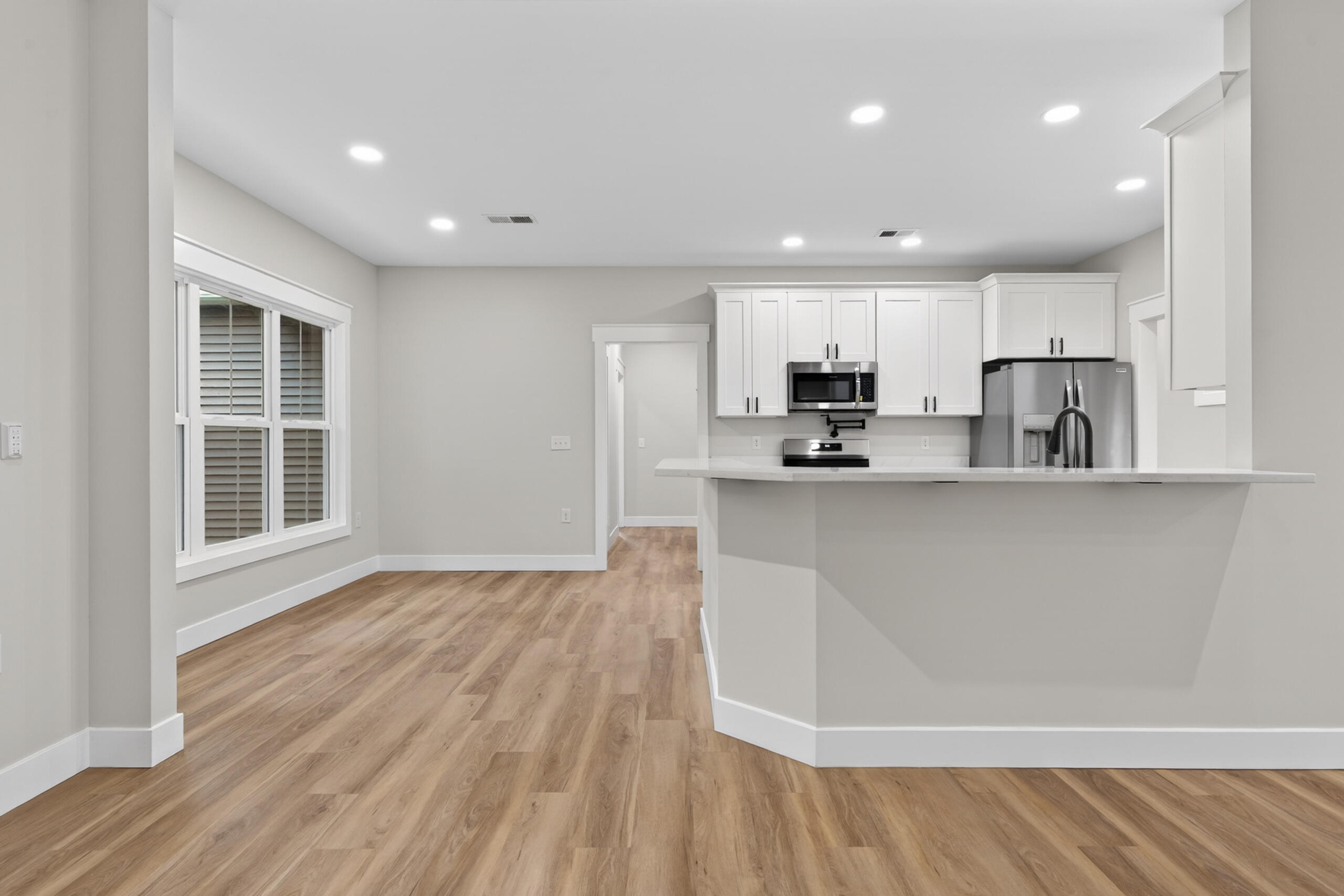 109 Stonegate Drive Property Photo 9