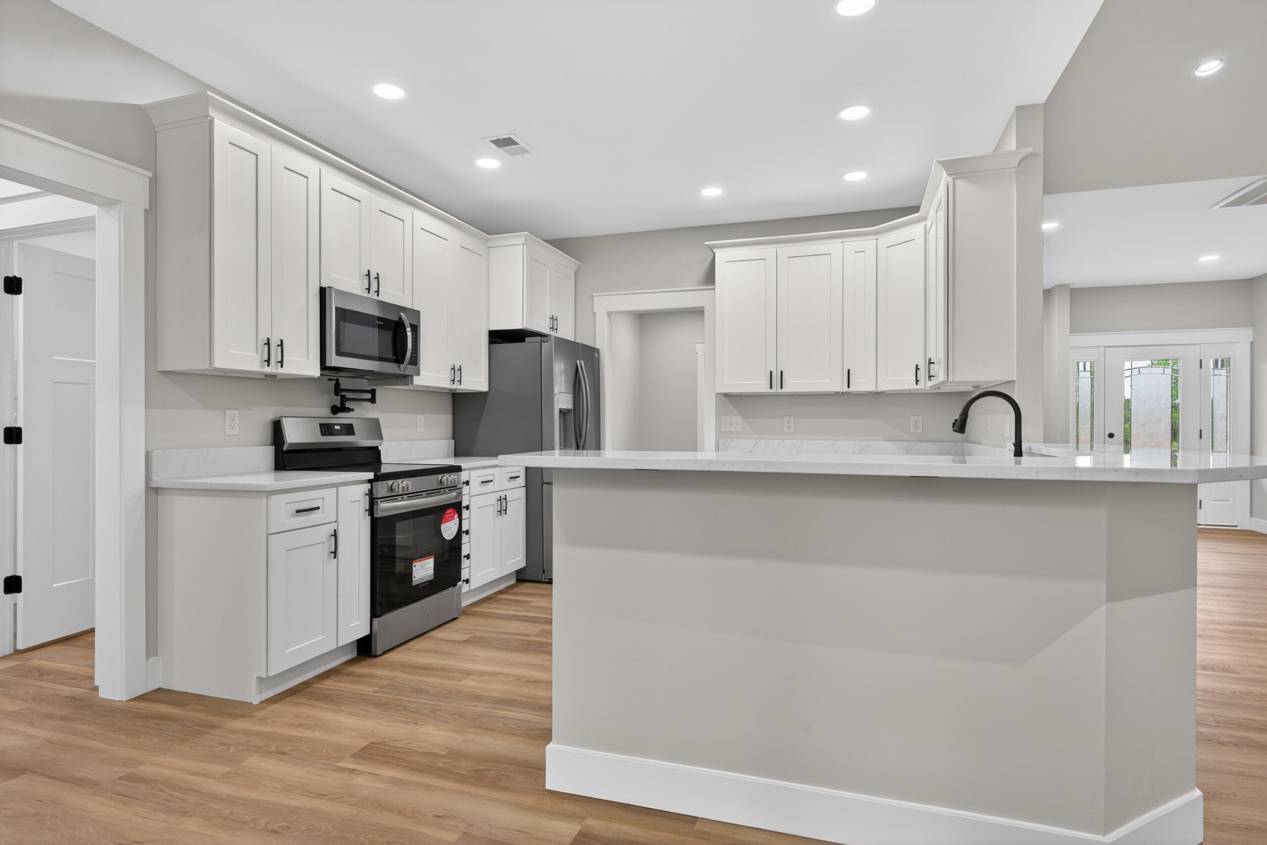 109 Stonegate Drive Property Photo 11