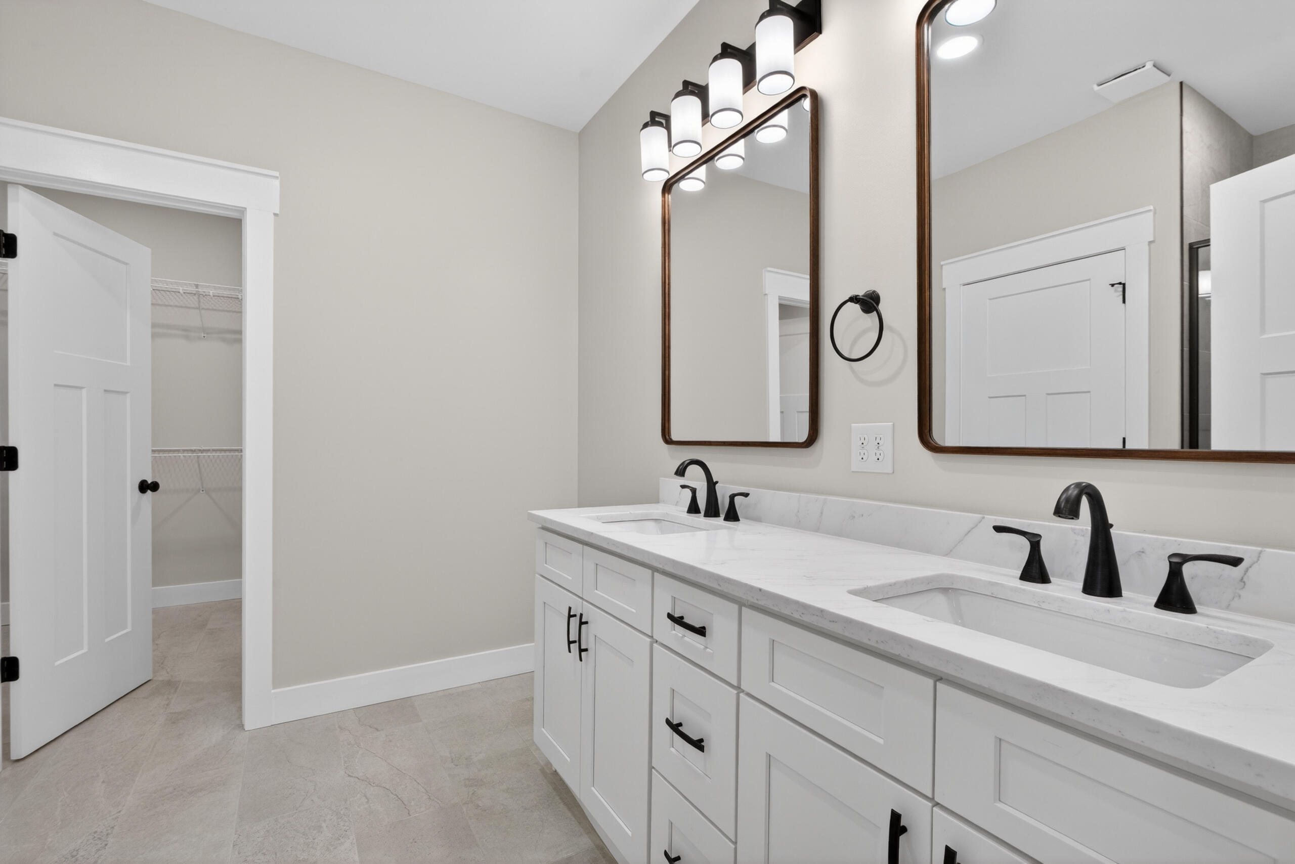 109 Stonegate Drive Property Photo 20