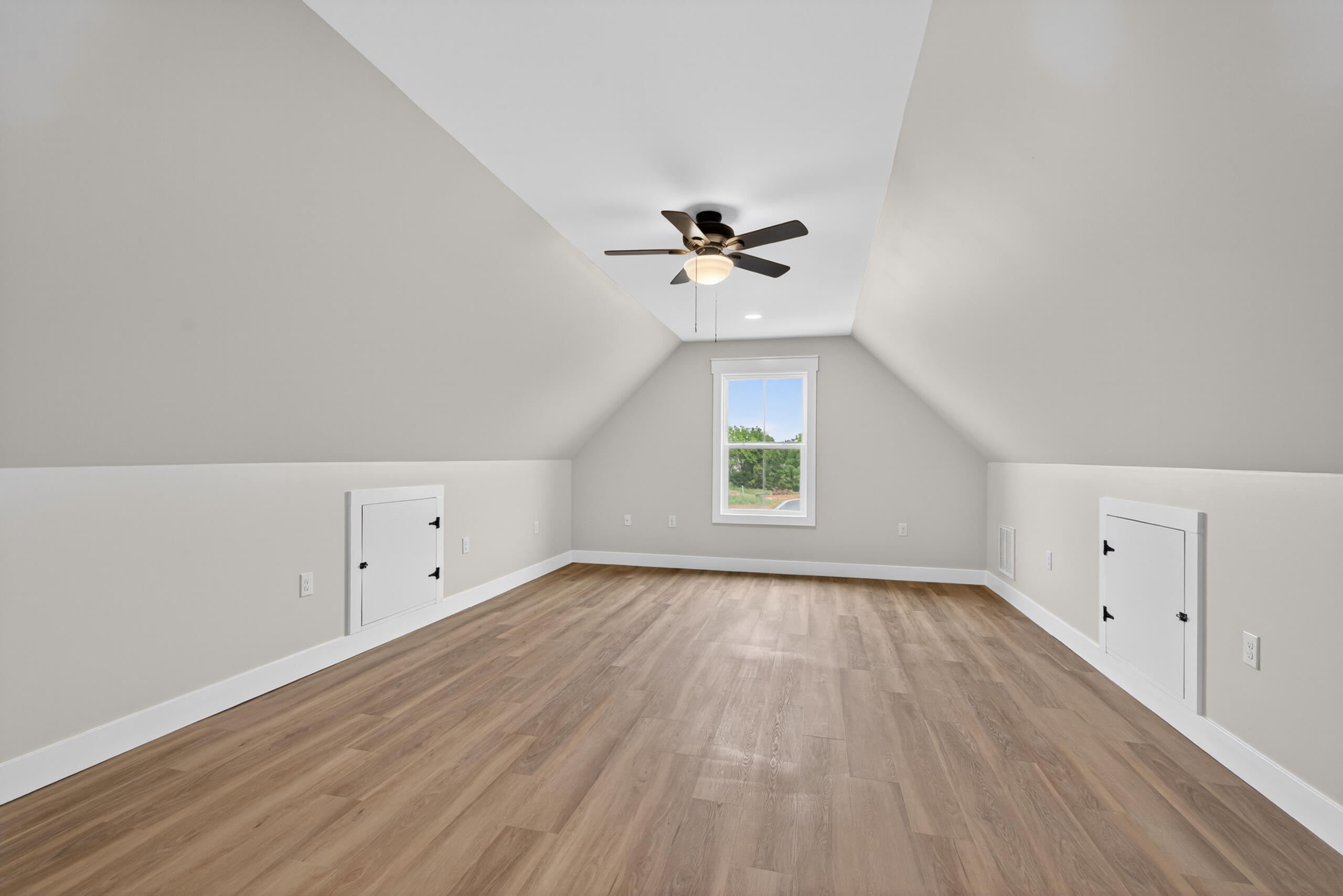 109 Stonegate Drive Property Photo 27