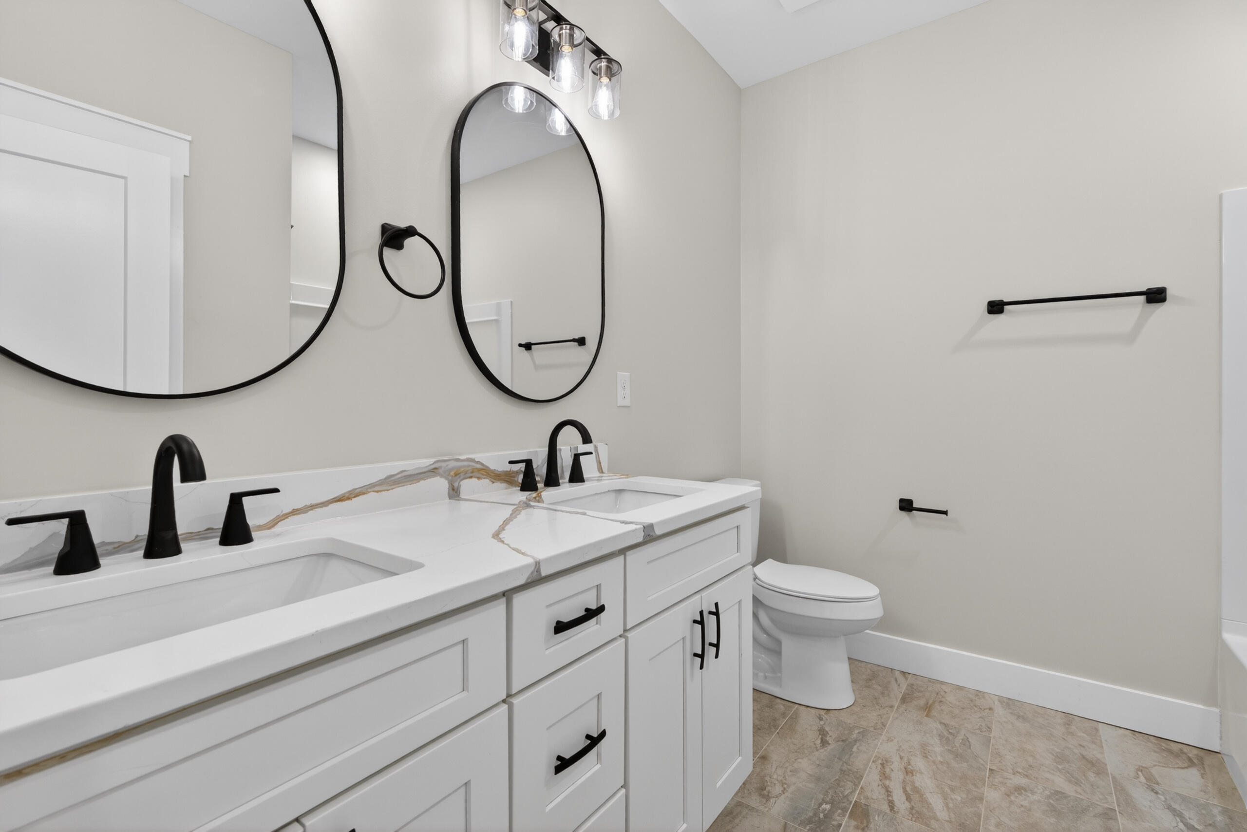 111 Stonegate Drive Property Photo 19